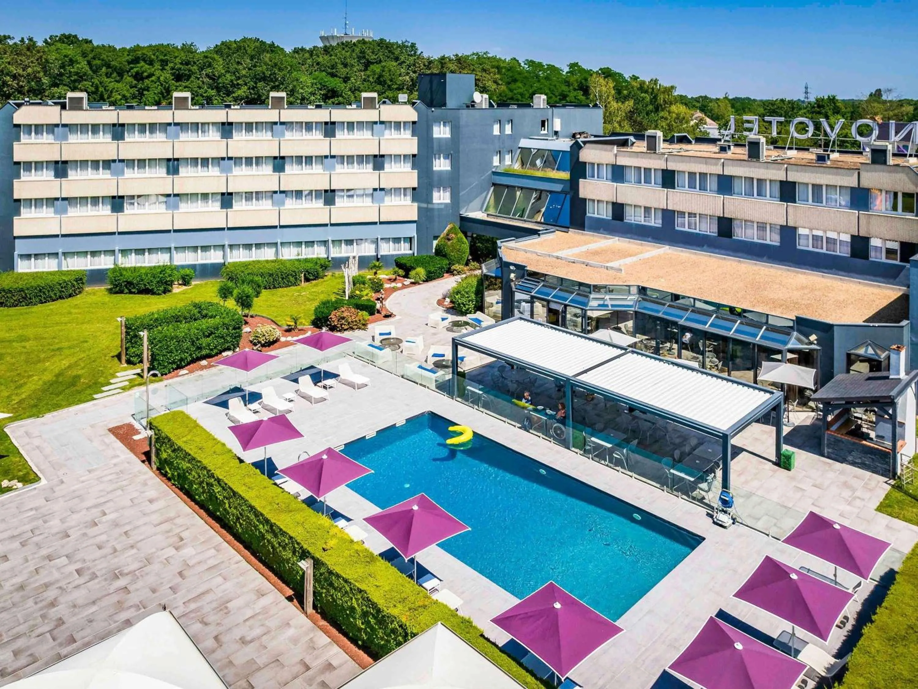 Property building in Novotel Orléans Saint Jean de Braye
