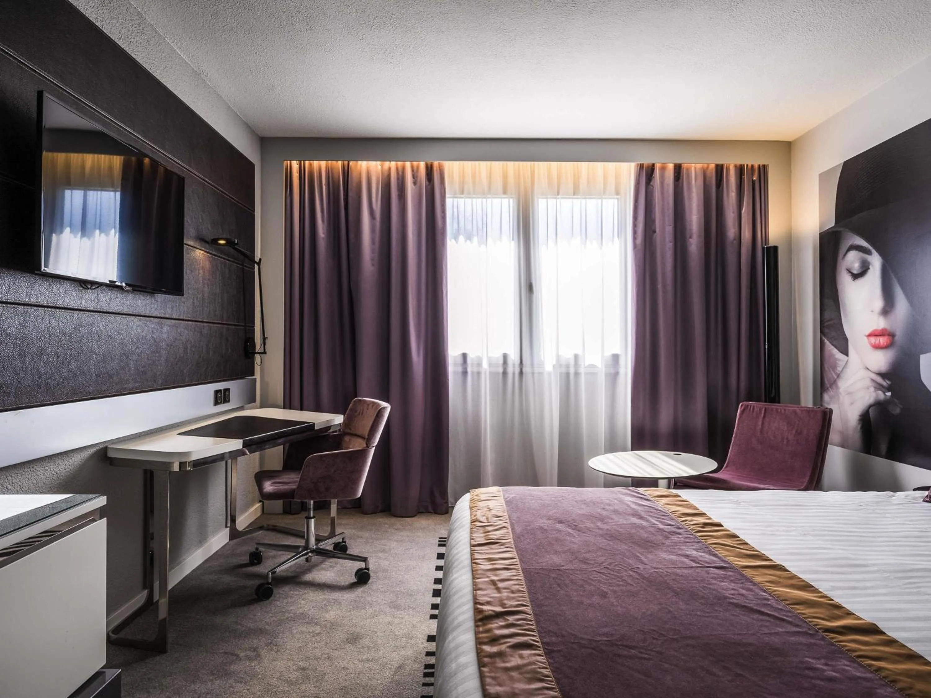 Bedroom, Bed in Novotel Orléans Saint Jean de Braye