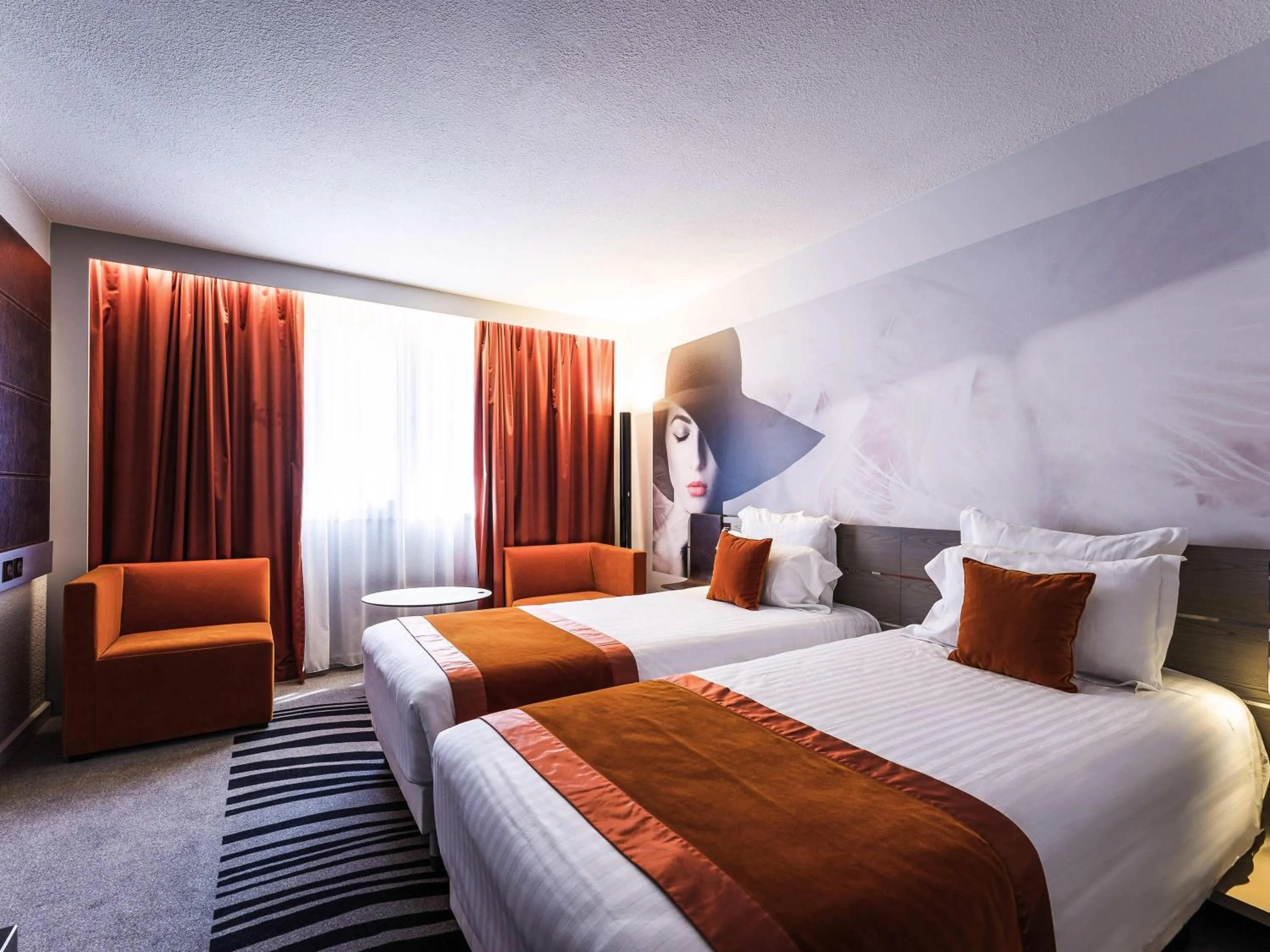 Bedroom, Bed in Novotel Orléans Saint Jean de Braye