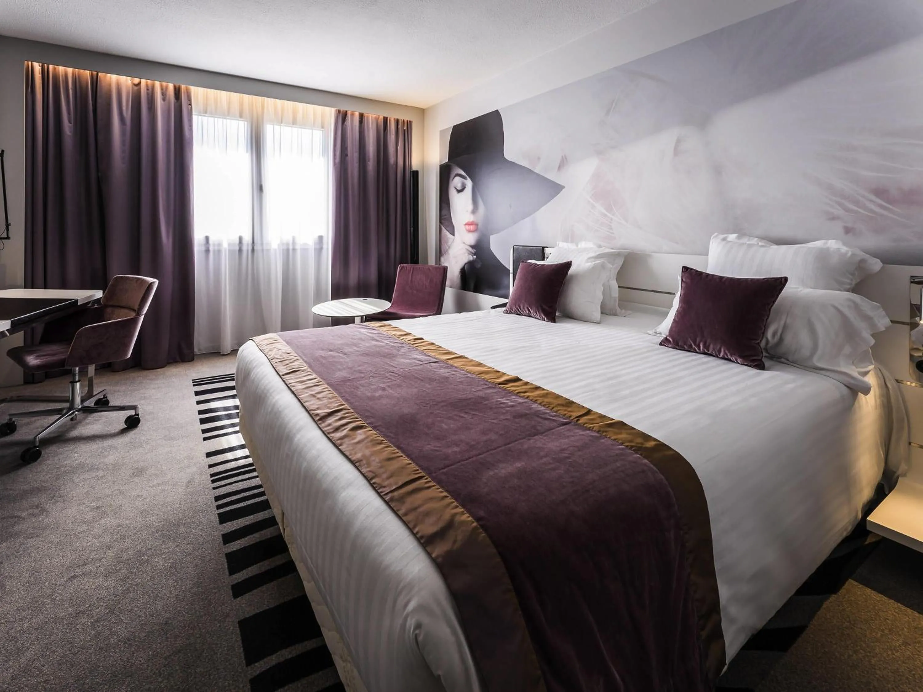 Bedroom, Bed in Novotel Orléans Saint Jean de Braye