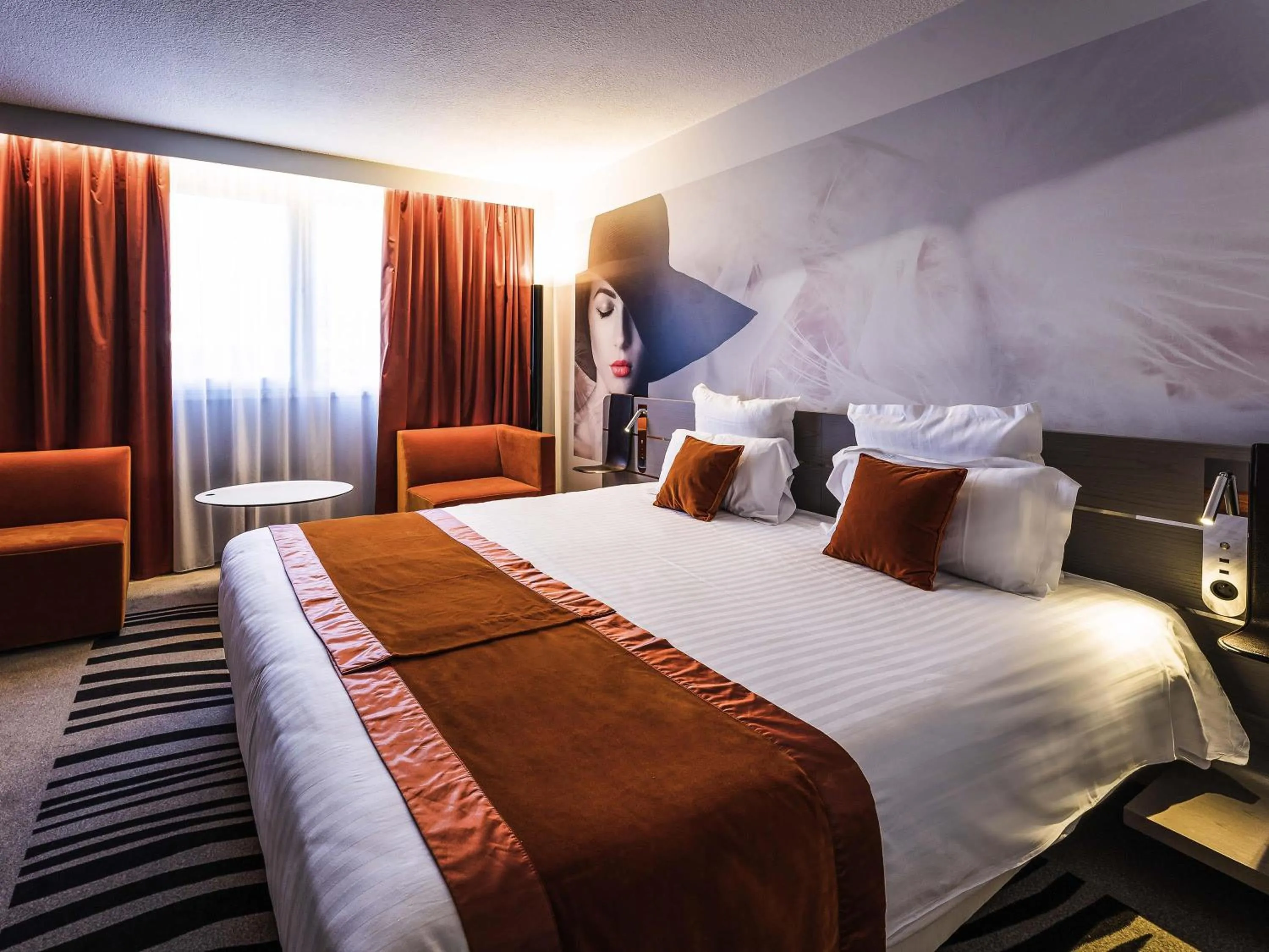 Bedroom, Bed in Novotel Orléans Saint Jean de Braye