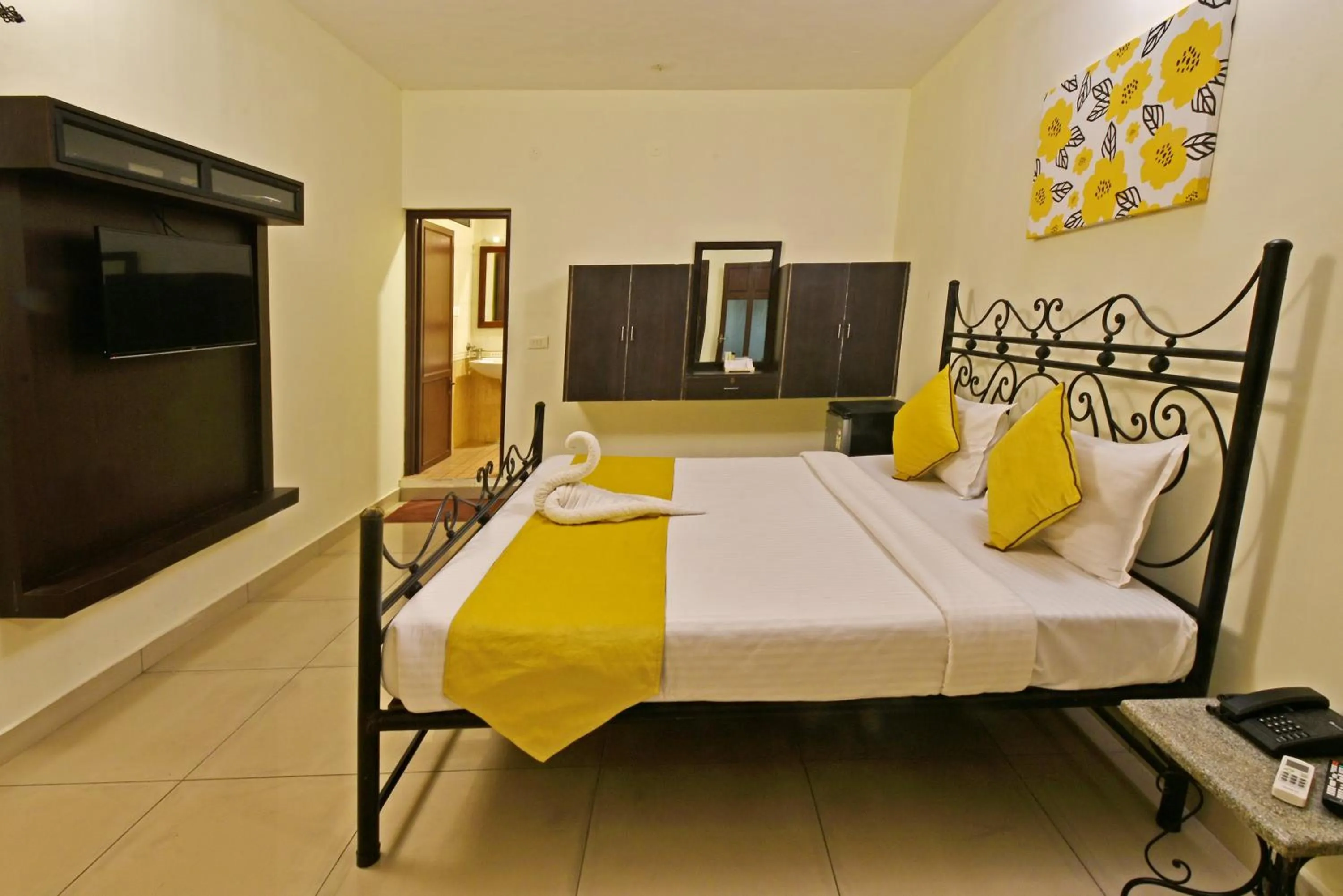 Bedroom, Bed in Poppys Olive de' villa