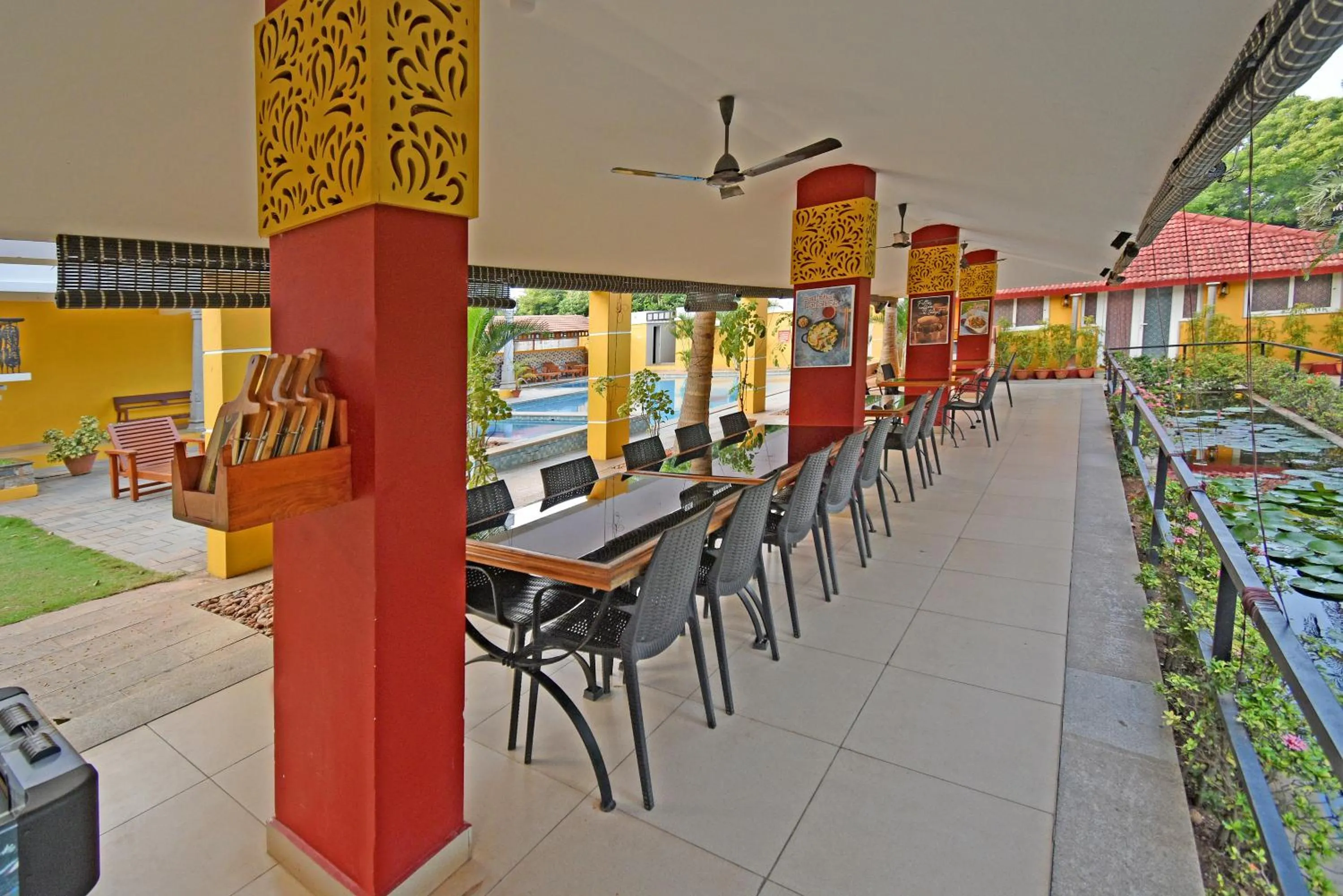 Restaurant/places to eat in Poppys Olive de' villa