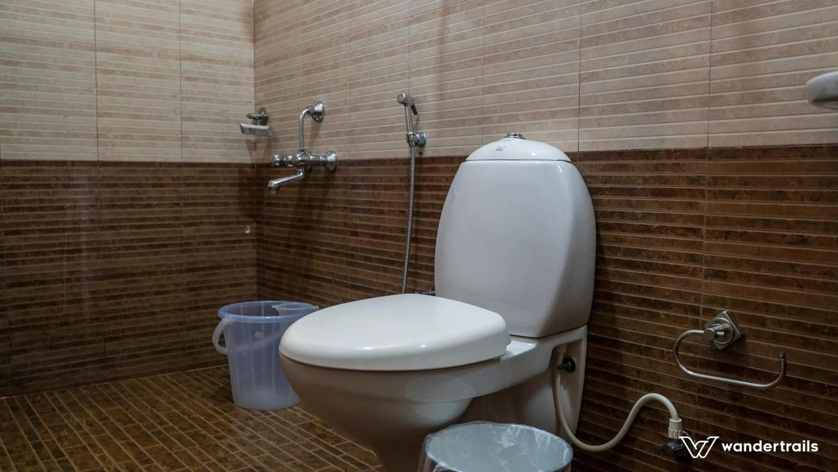 Bathroom in Poppys Olive de' villa