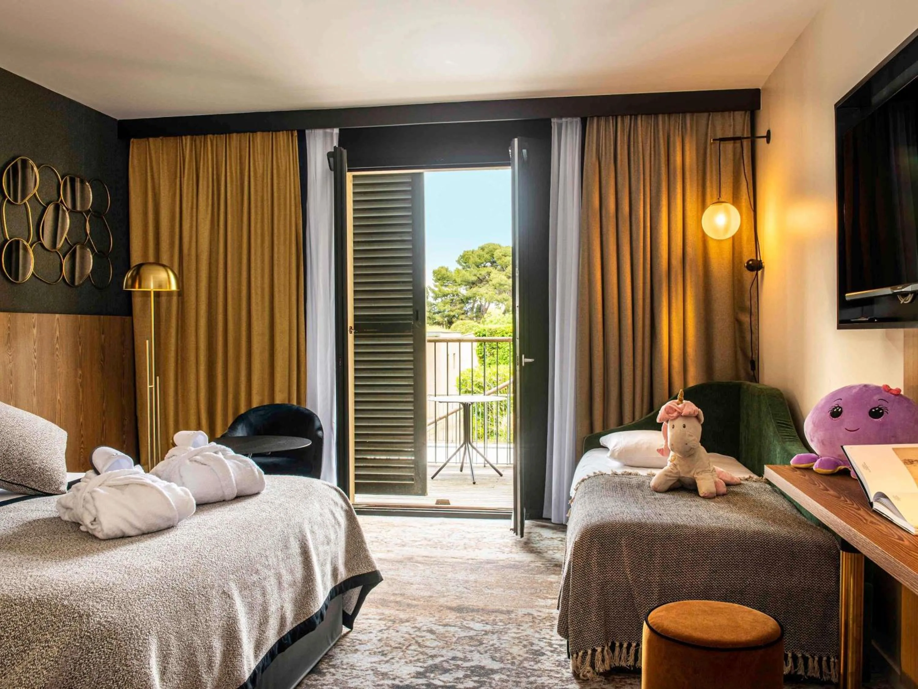 Bedroom, Bed in Mercure Carcassonne La Cité