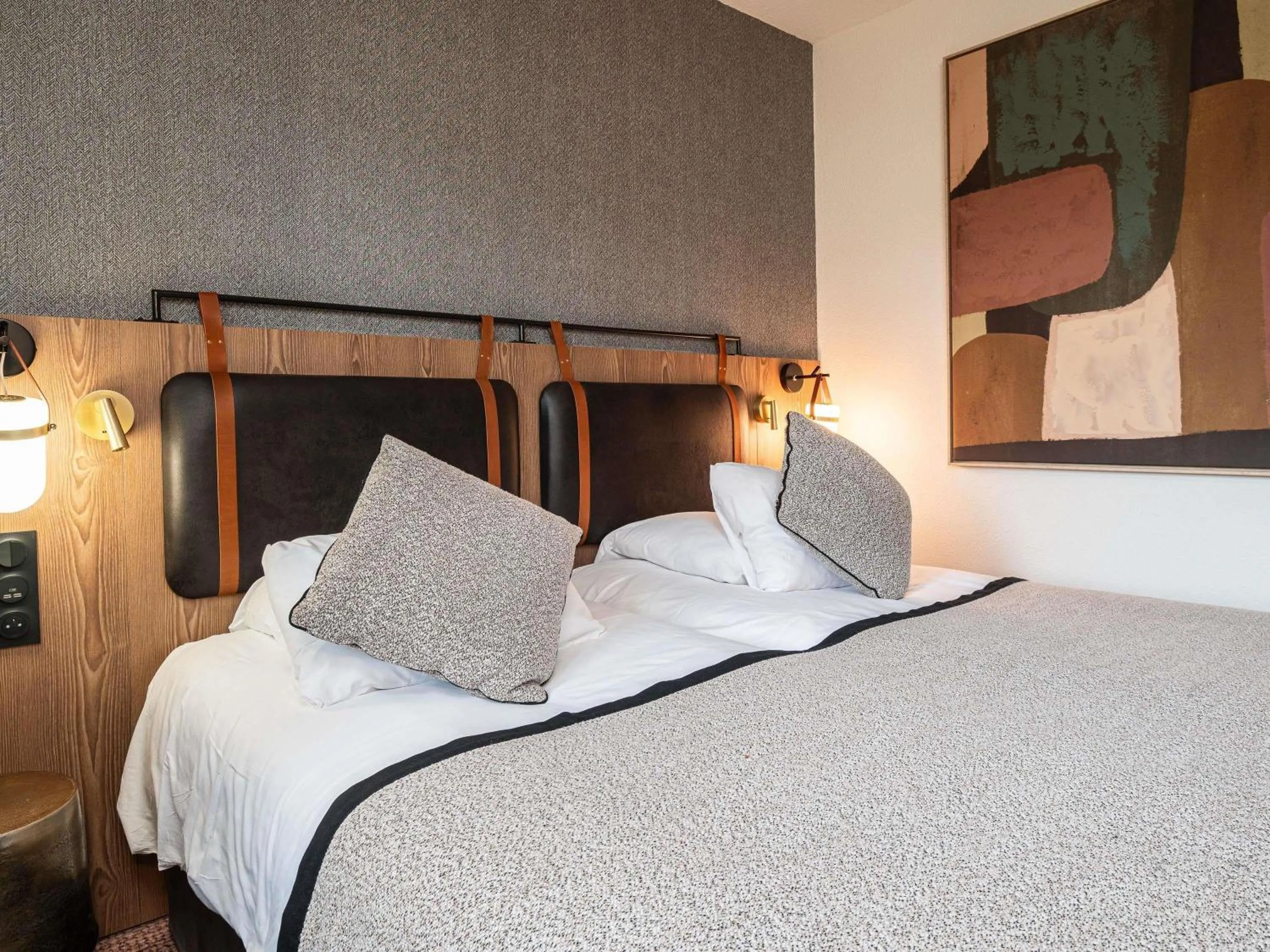 Bedroom, Bed in Mercure Carcassonne La Cité