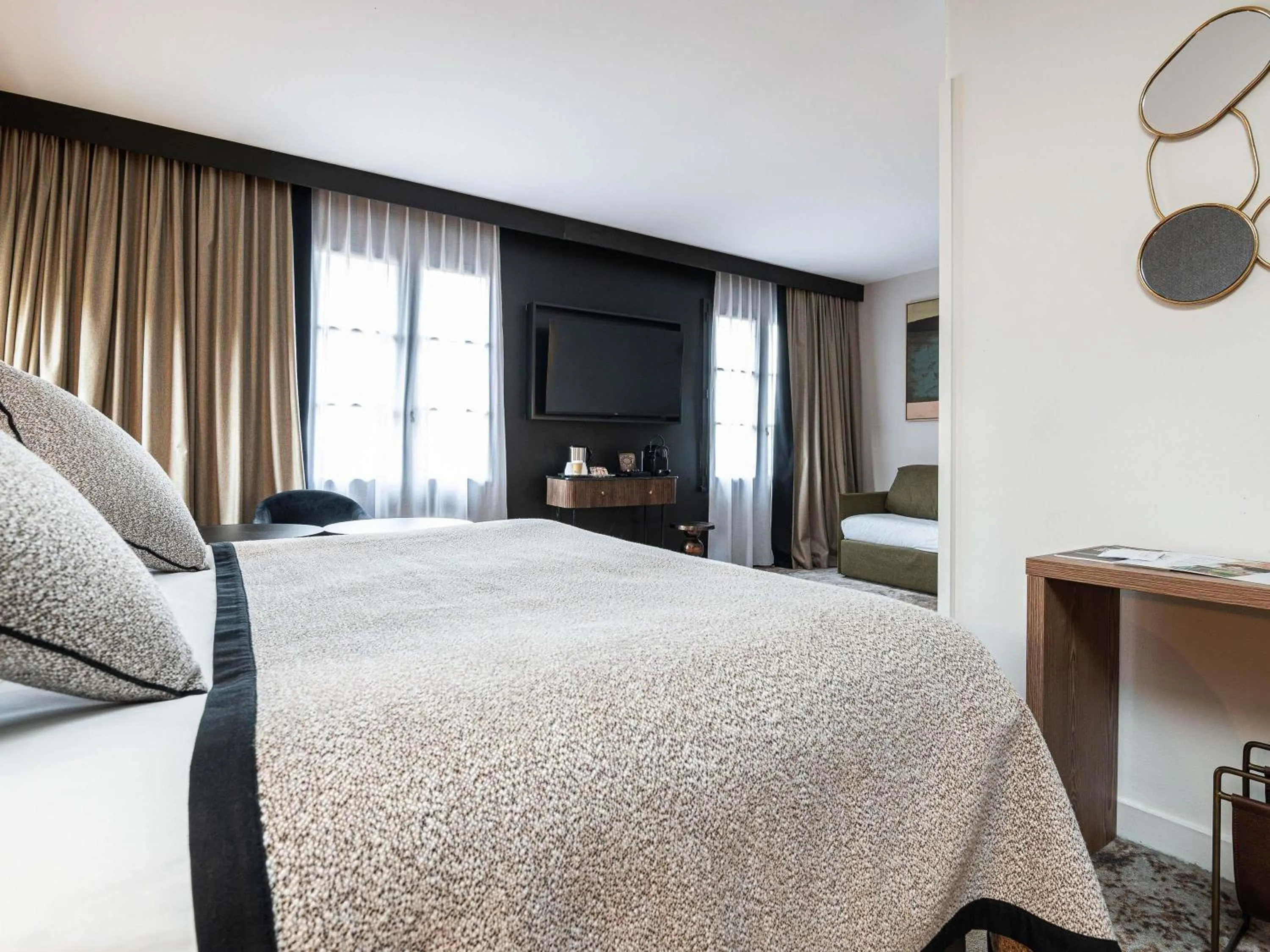 Bedroom, Bed in Mercure Carcassonne La Cité