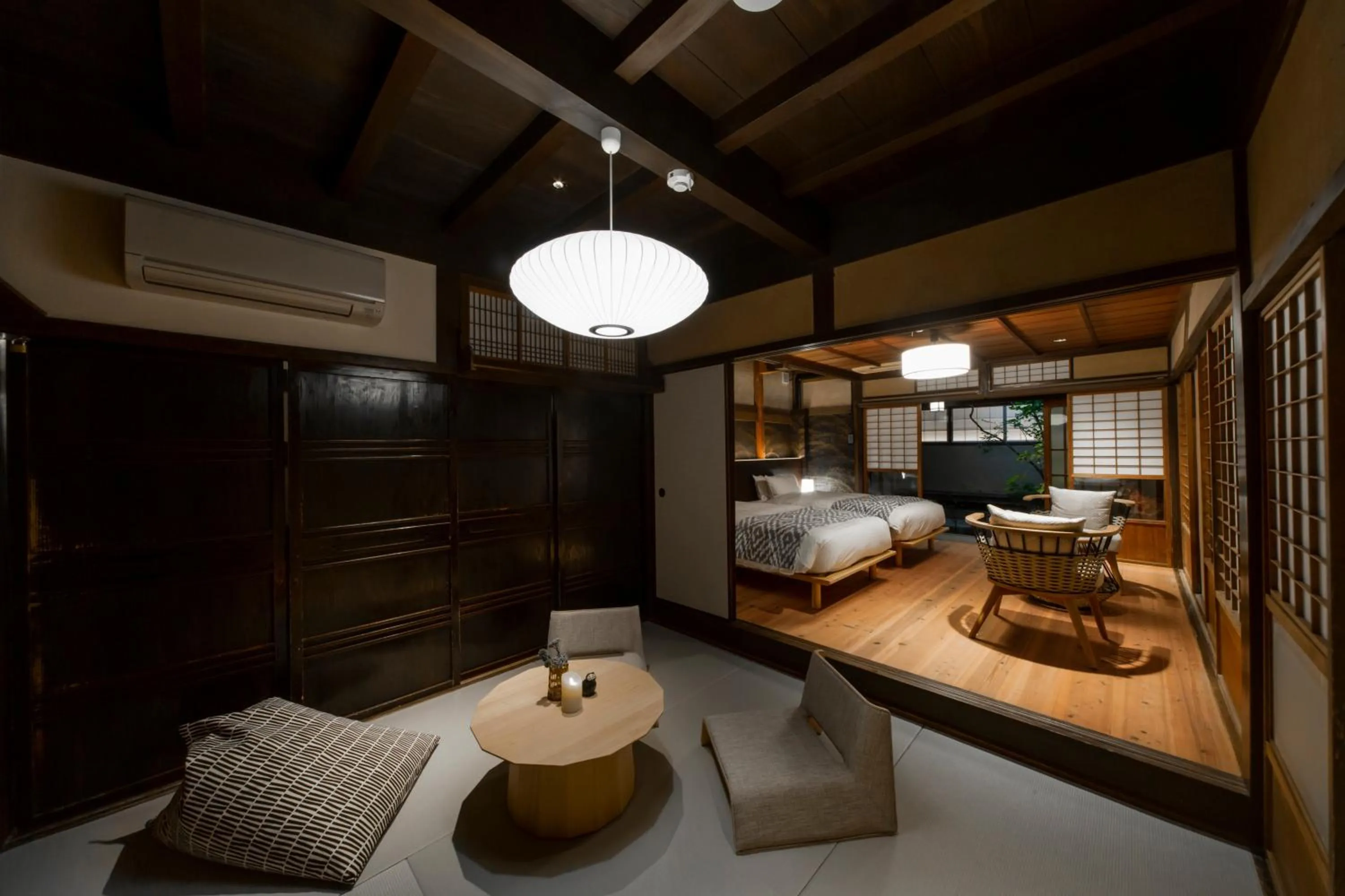 Photo of the whole room, Bed in Tomonoura Shiomachi Hotel