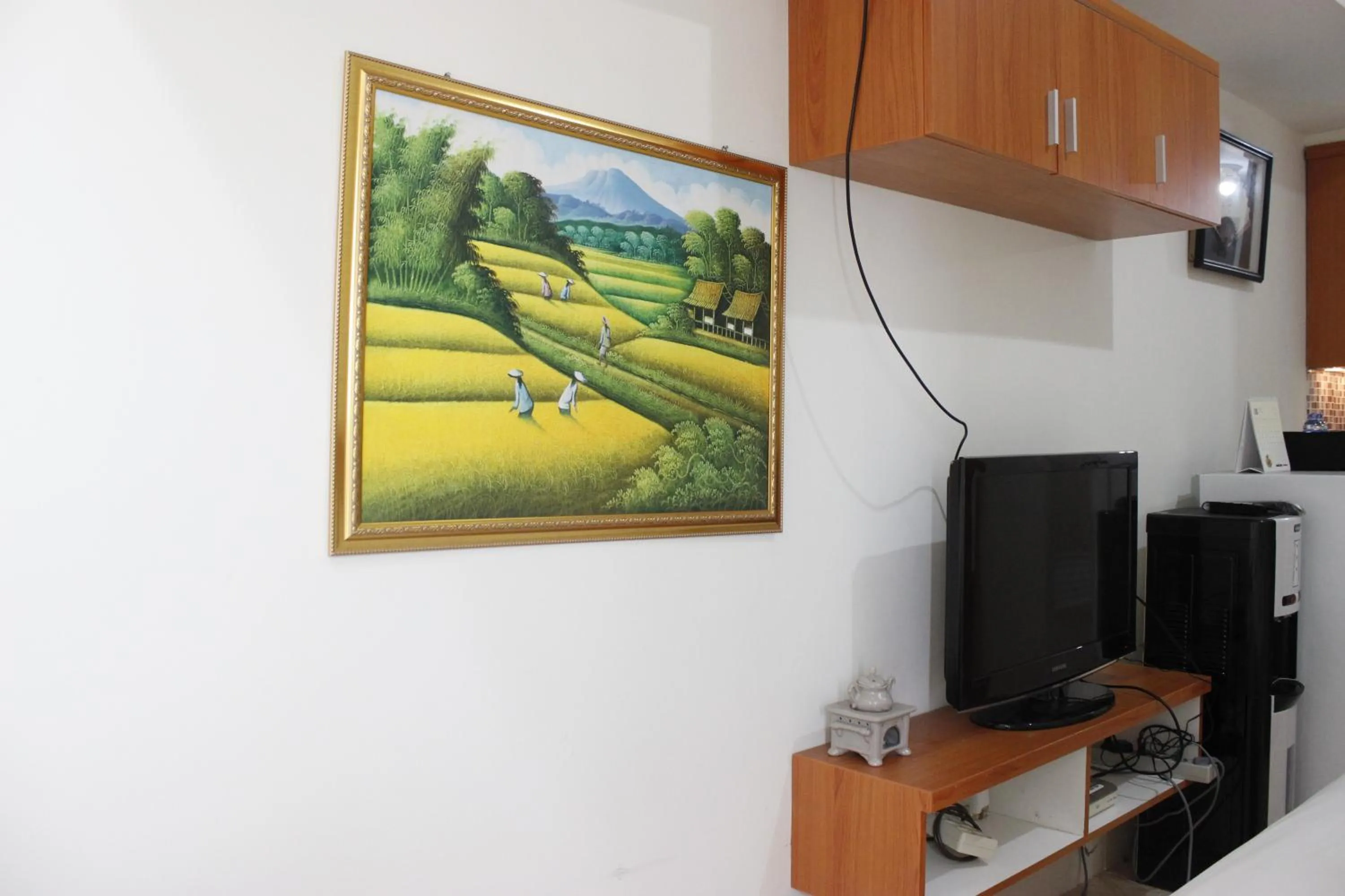 Compact Studio Tamansari Panoramic Apartment By Travelio