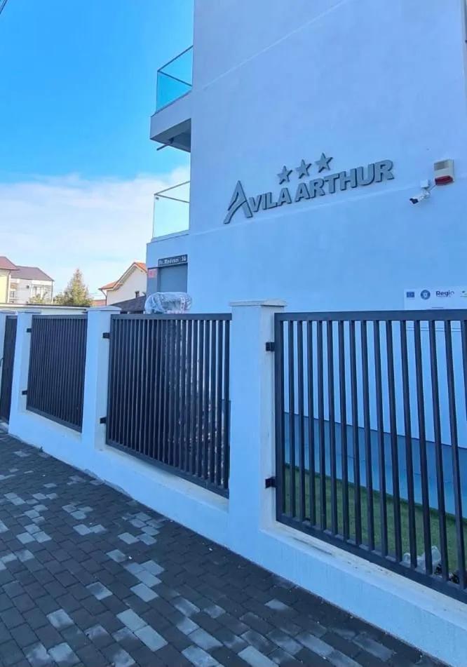 Property building in Vila Arthur