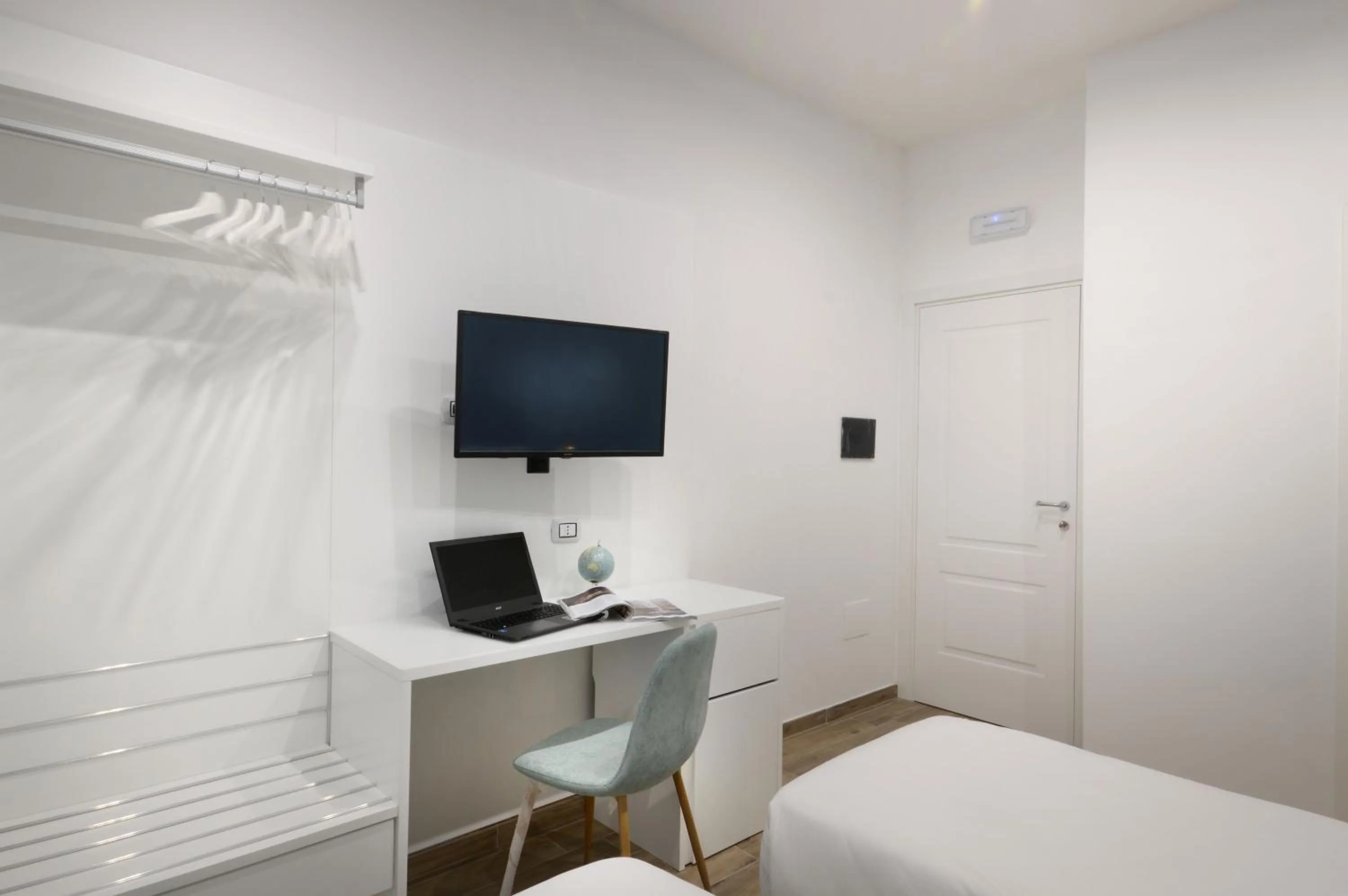 TV and multimedia, Bed in Napoliseason Rooms & Breakfast