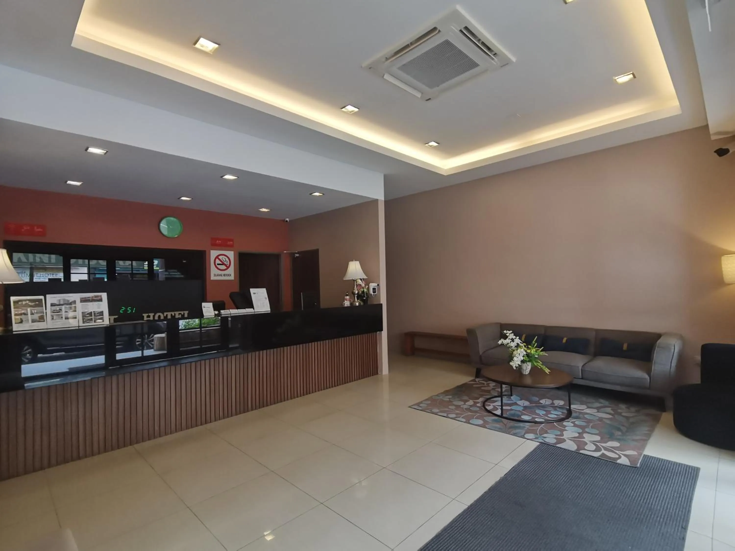 Lobby or reception in Lumut Hotel