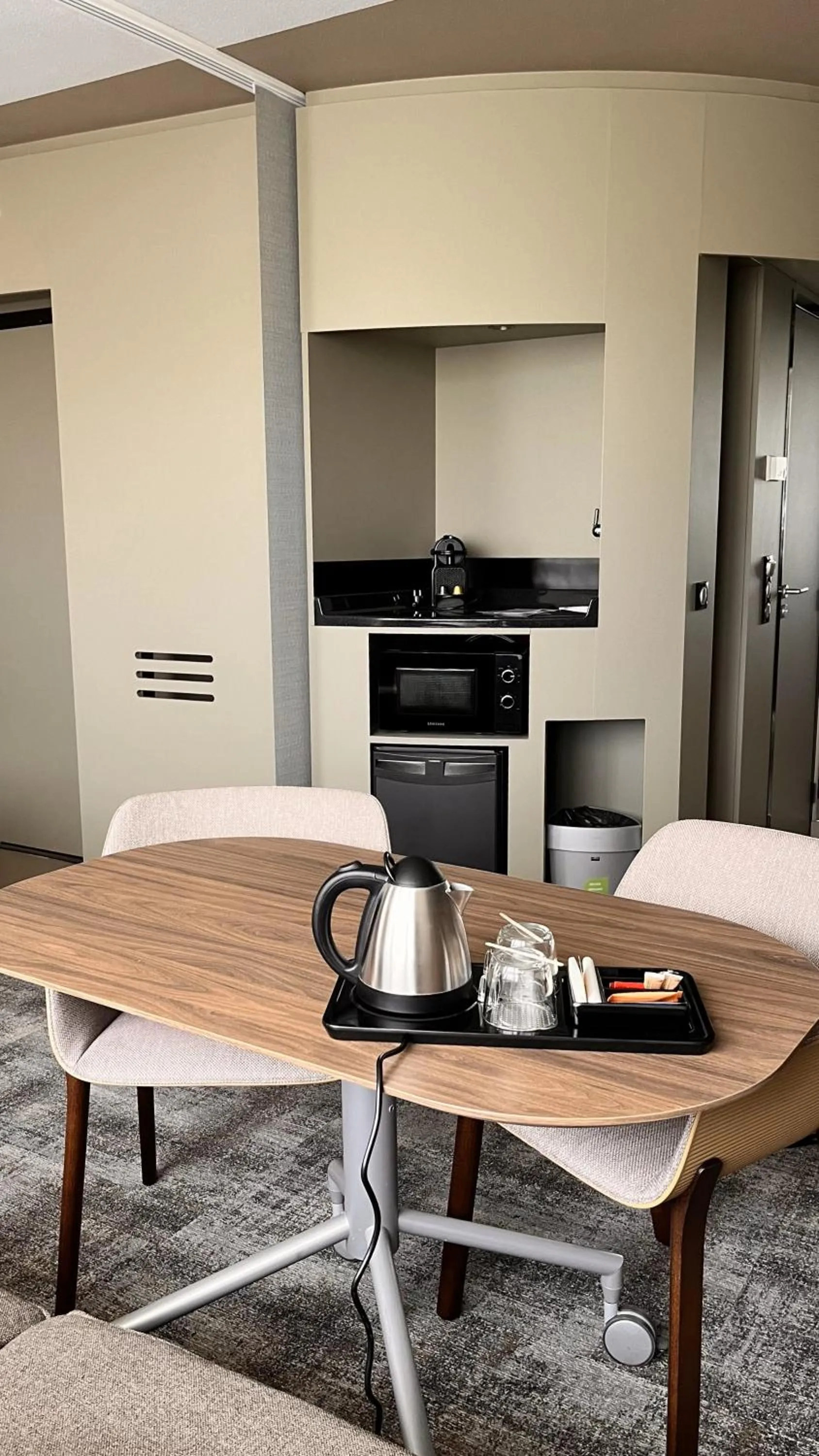 Coffee/tea facilities in Novotel Suites Clermont Ferrand Polydome