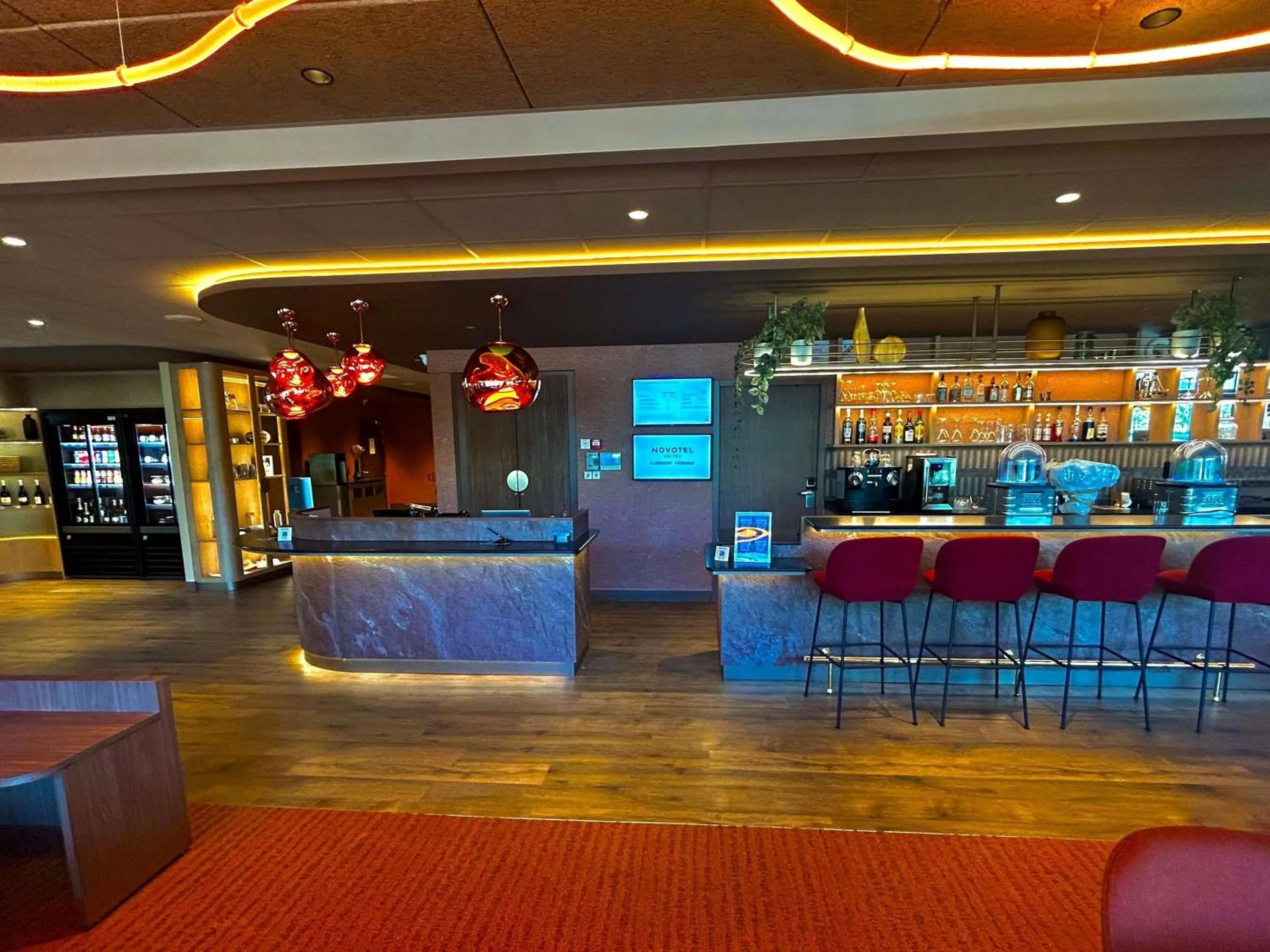 Property building in Novotel Suites Clermont Ferrand Polydome