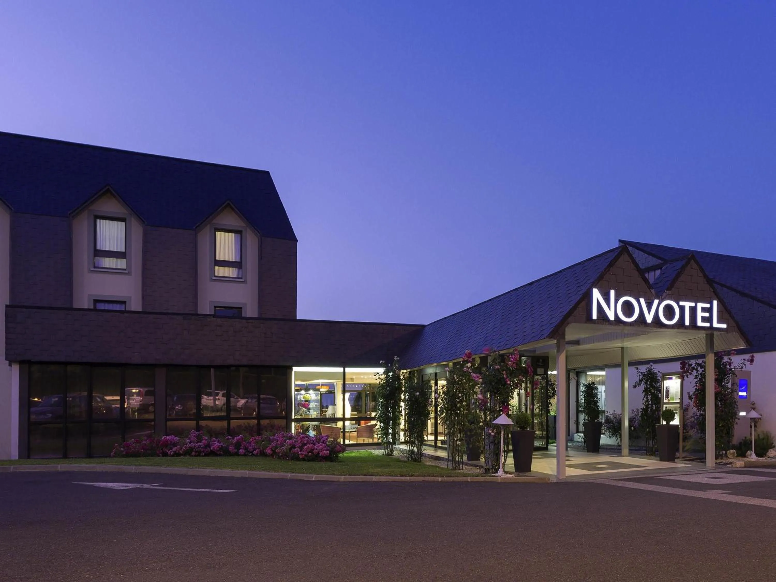 Property building in Novotel Amboise