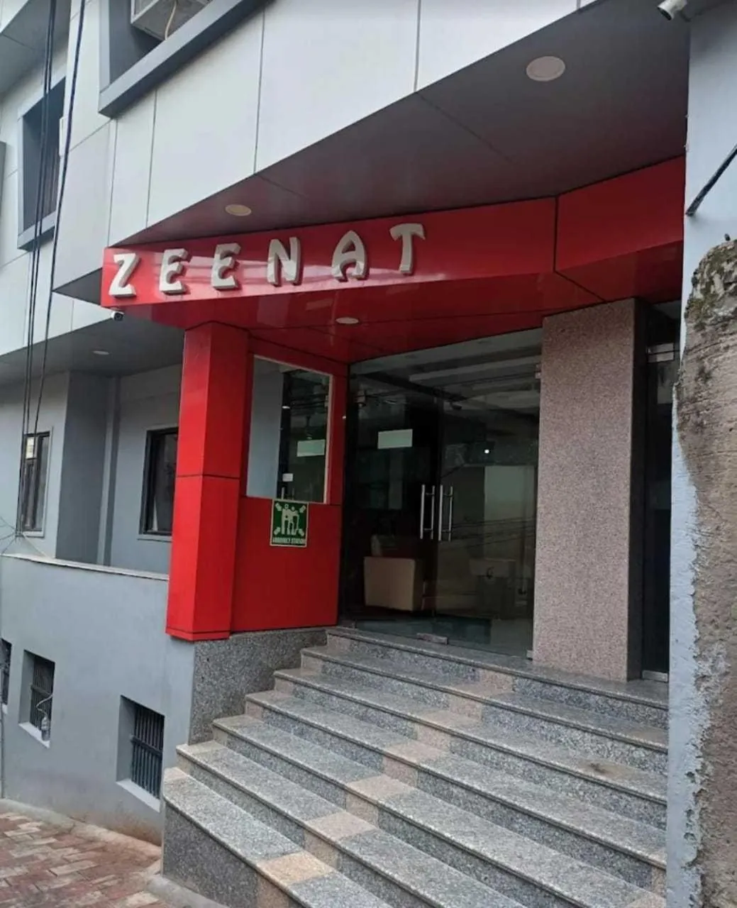 Facade/entrance in Hotel O 62748 Hotel Zeenat
