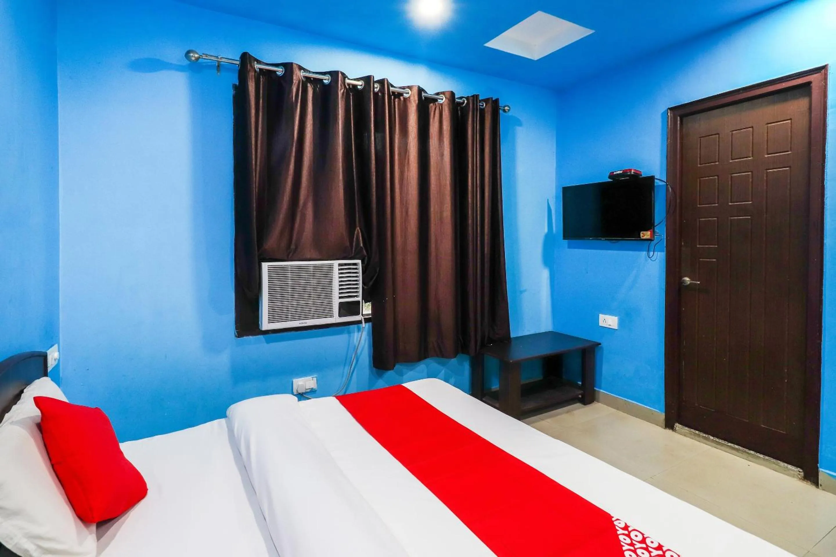 Bedroom in Hotel O 62748 Hotel Zeenat