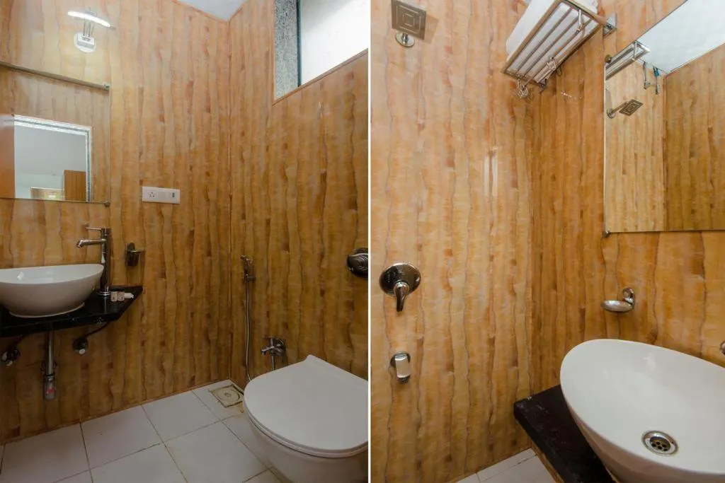 Bathroom in Hotel Airside