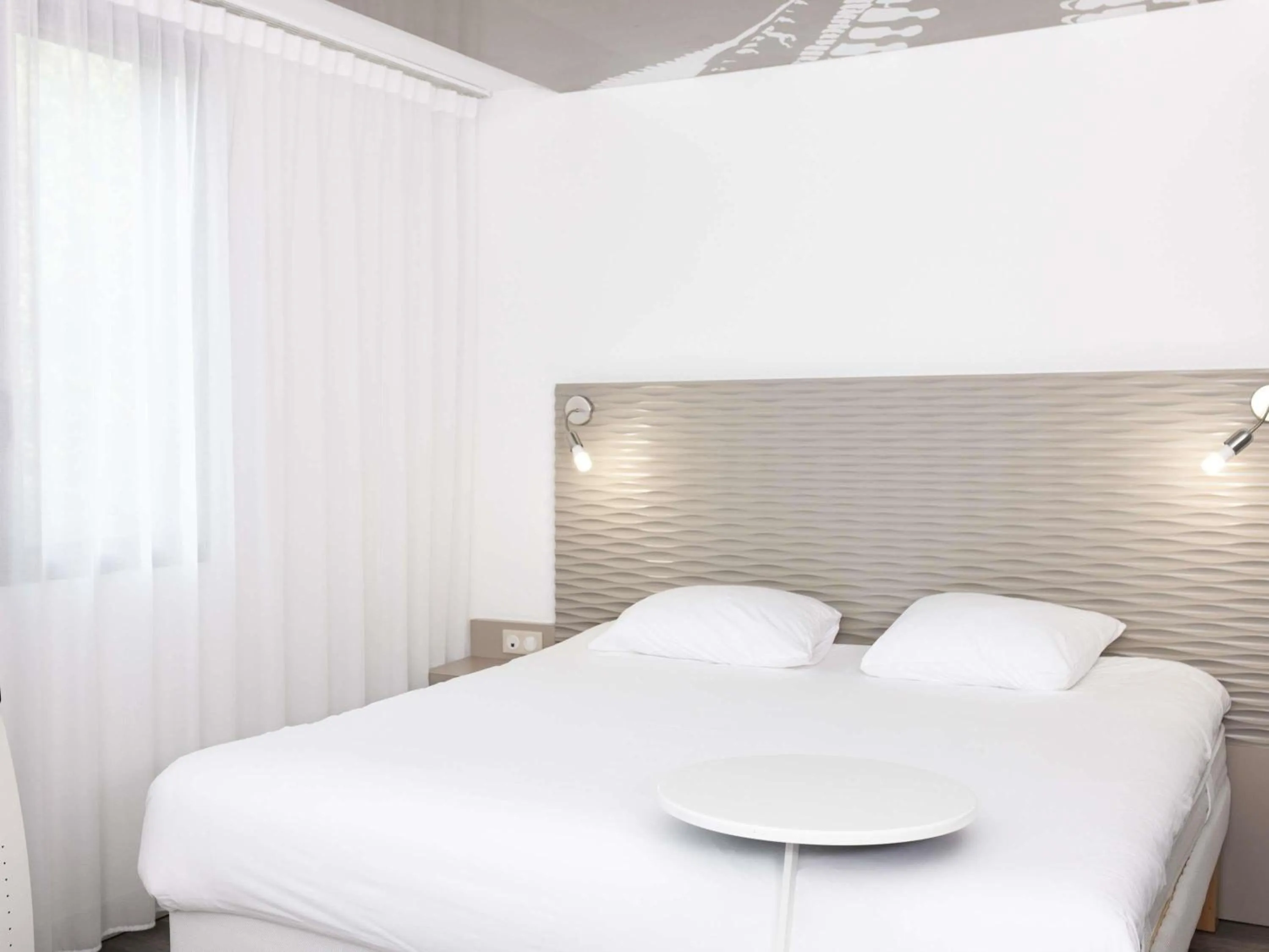 Bedroom, Bed in ibis Styles Lille Aéroport