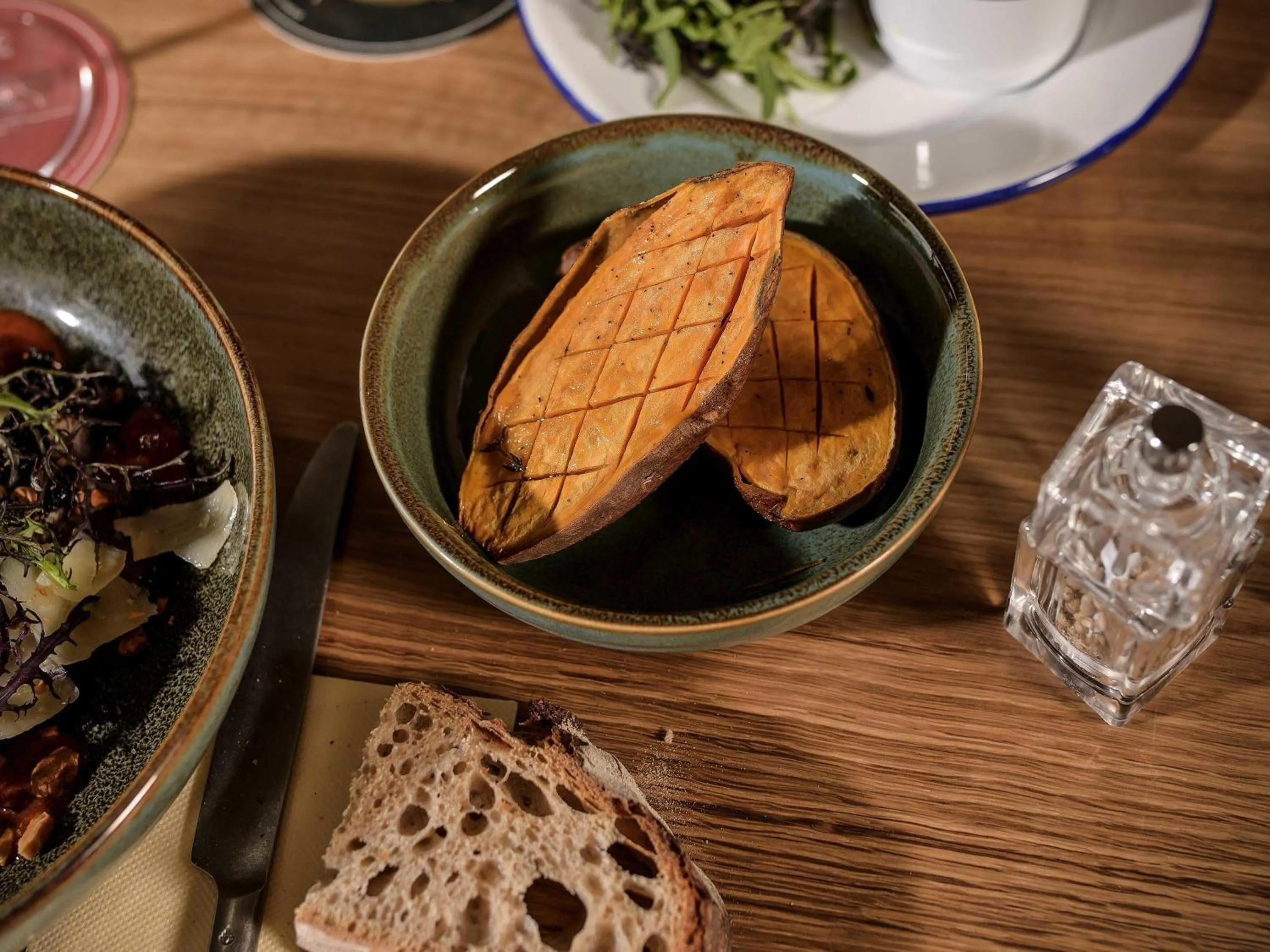 Restaurant/places to eat in Novotel Annecy Centre