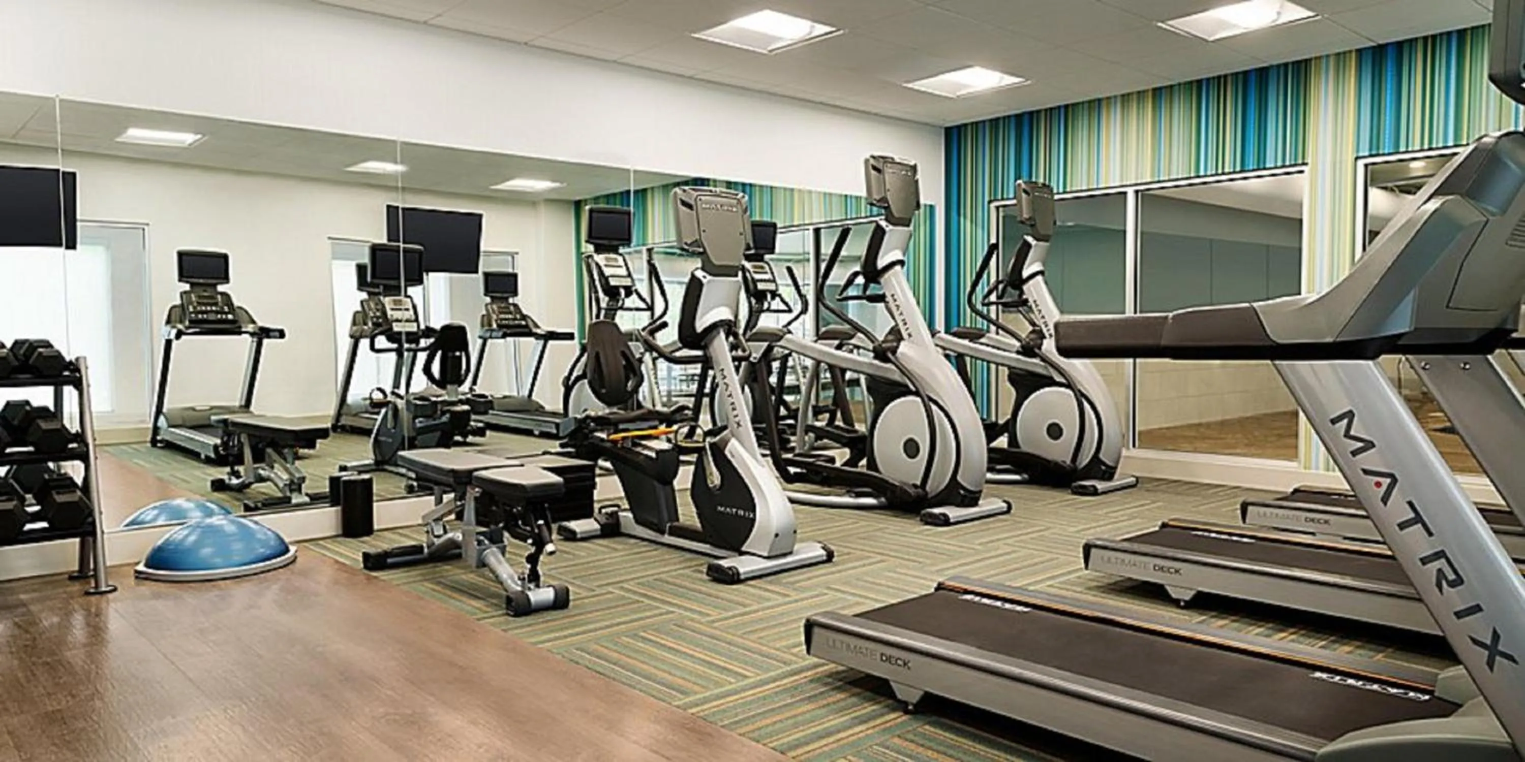 Fitness centre/facilities in Holiday Inn Express & Suites - Marion by IHG
