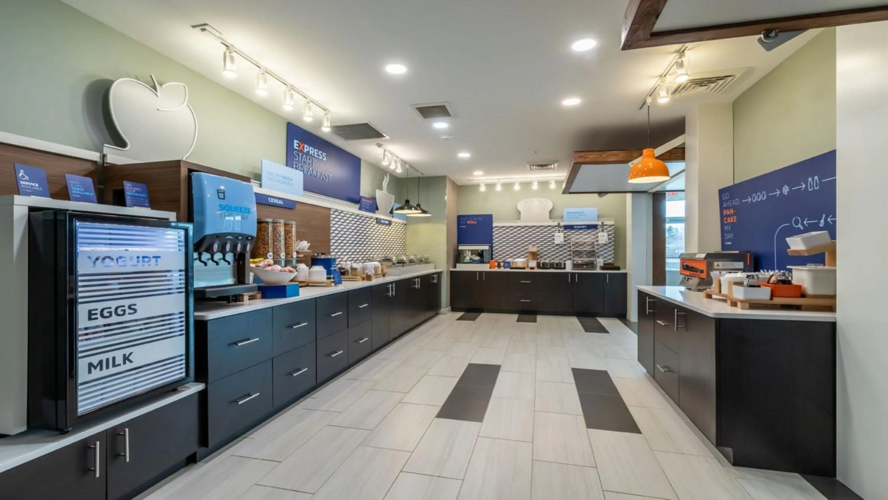 Breakfast in Holiday Inn Express & Suites - Marion by IHG