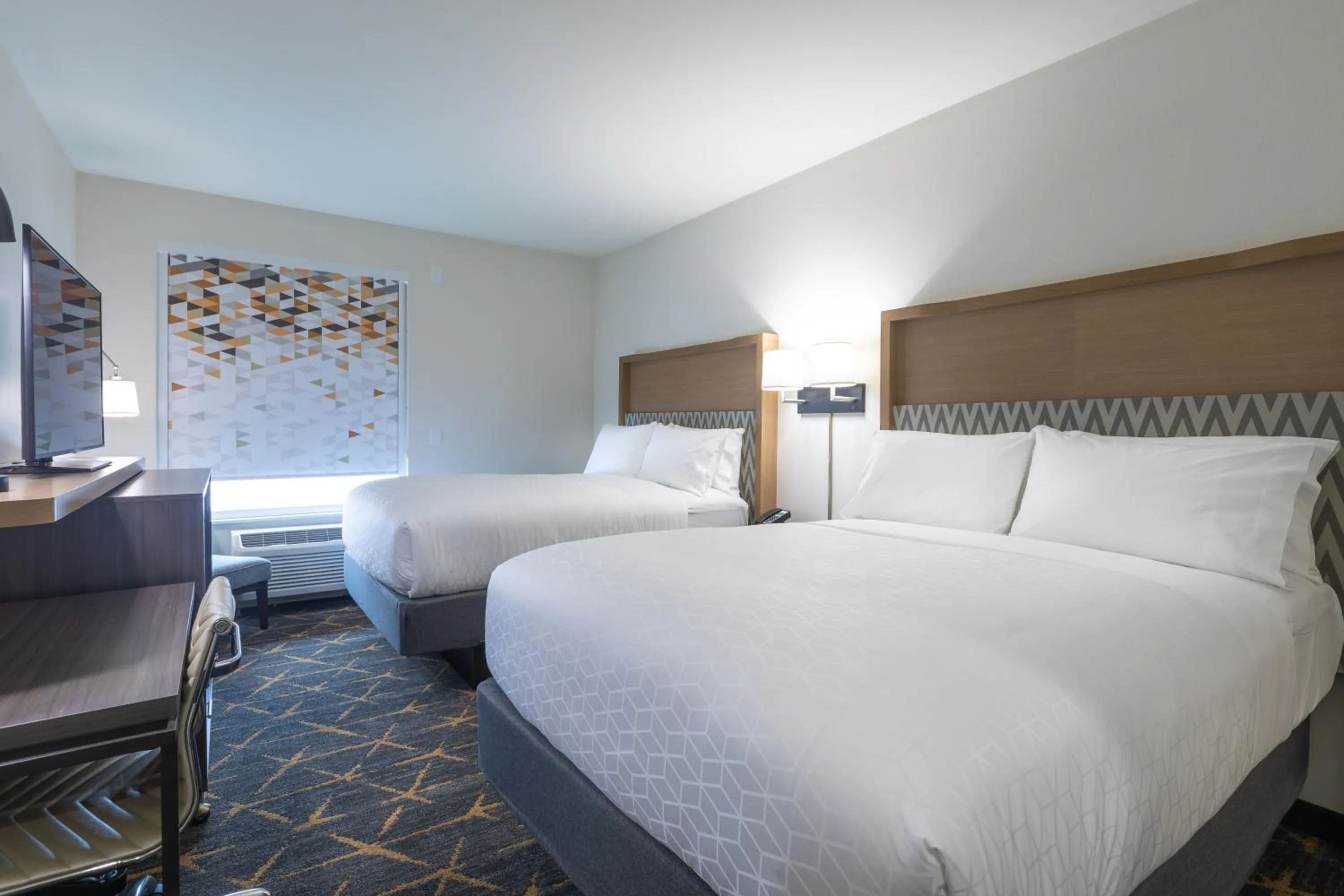 Photo of the whole room, Bed in Holiday Inn Greenville - Woodruff Road by IHG