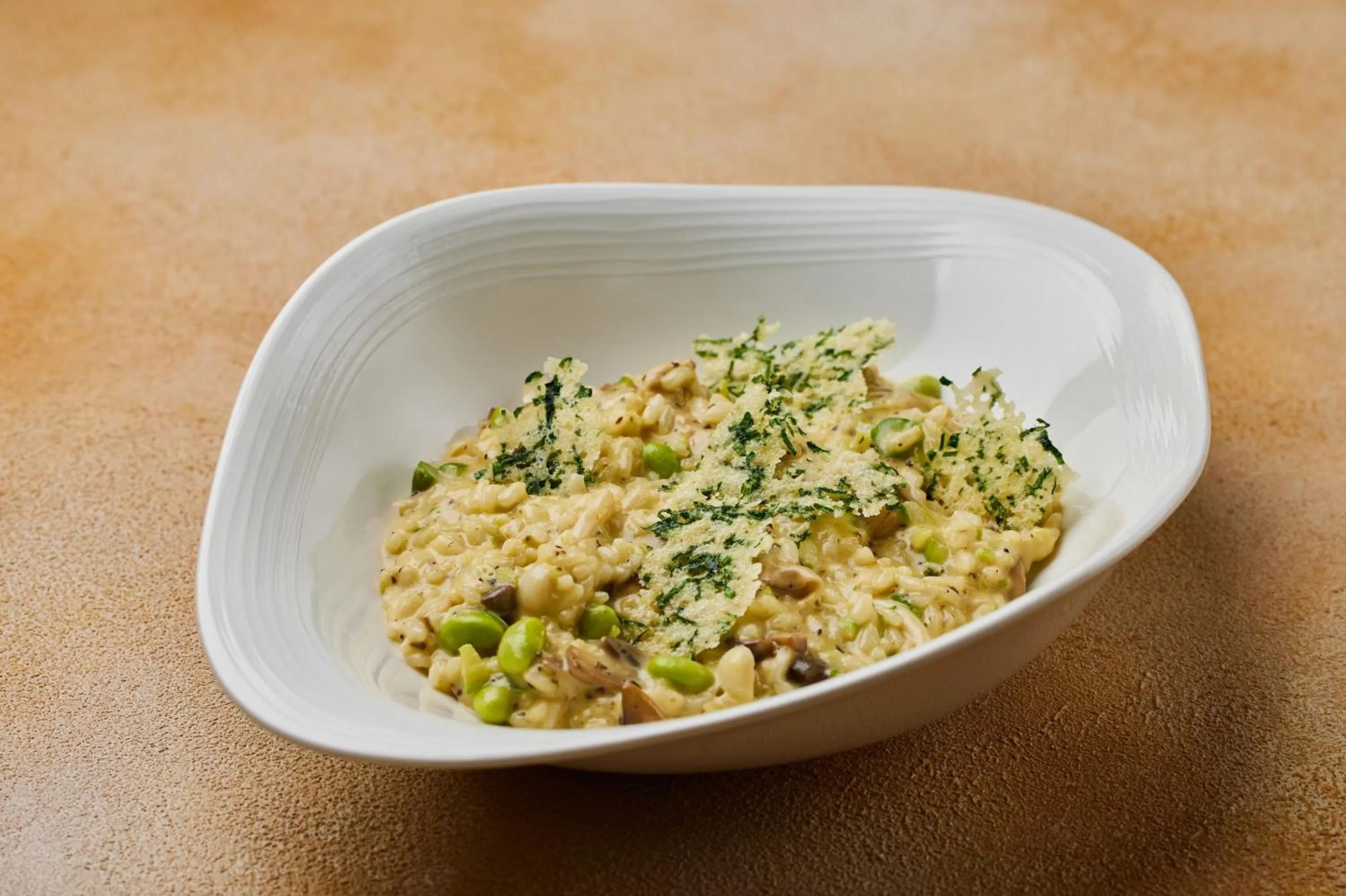 Restaurant/places to eat in Crowne Plaza Dubai Marina by IHG