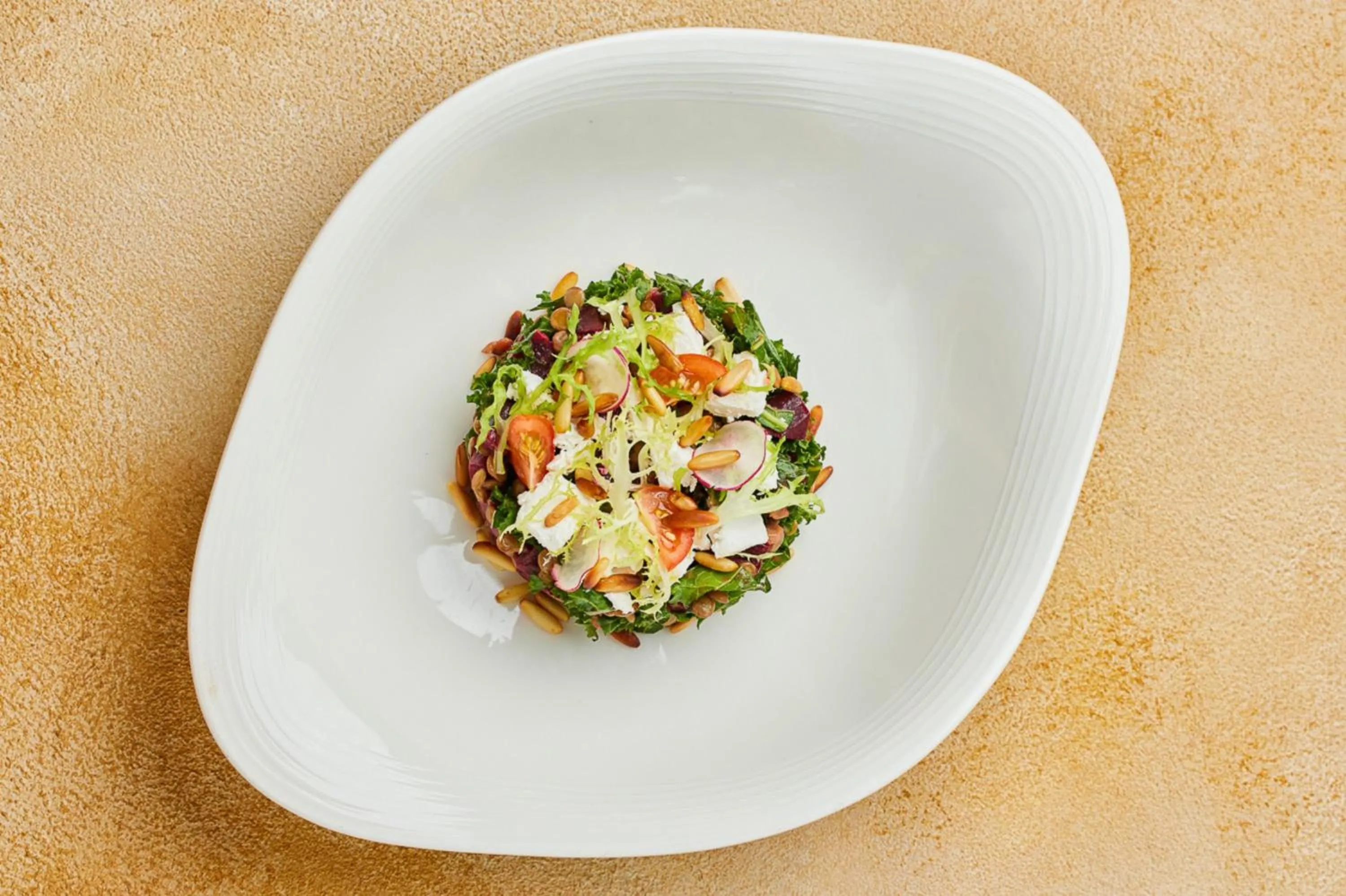 Restaurant/places to eat in Crowne Plaza Dubai Marina by IHG