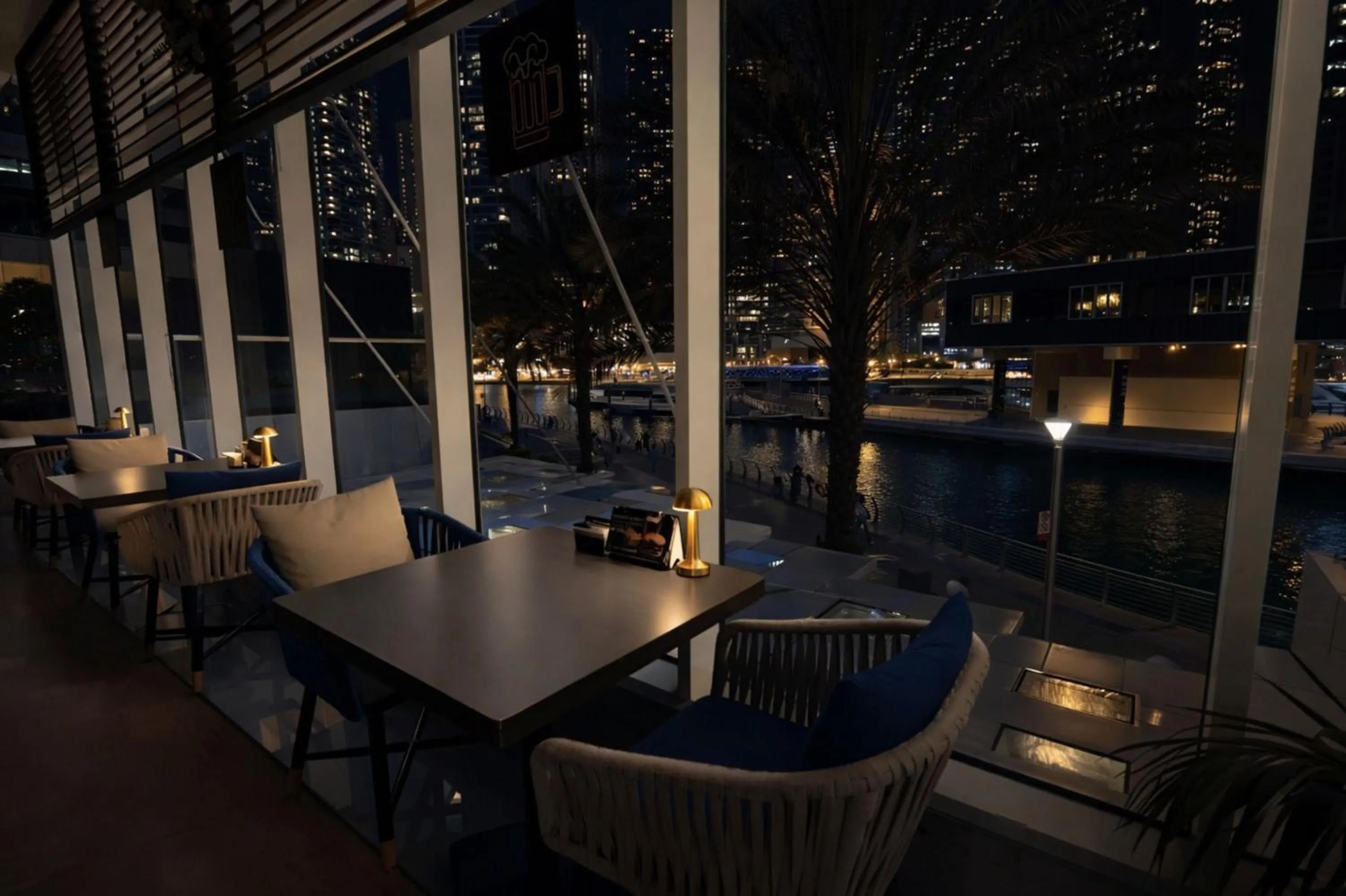 Lounge or bar in Crowne Plaza Dubai Marina by IHG