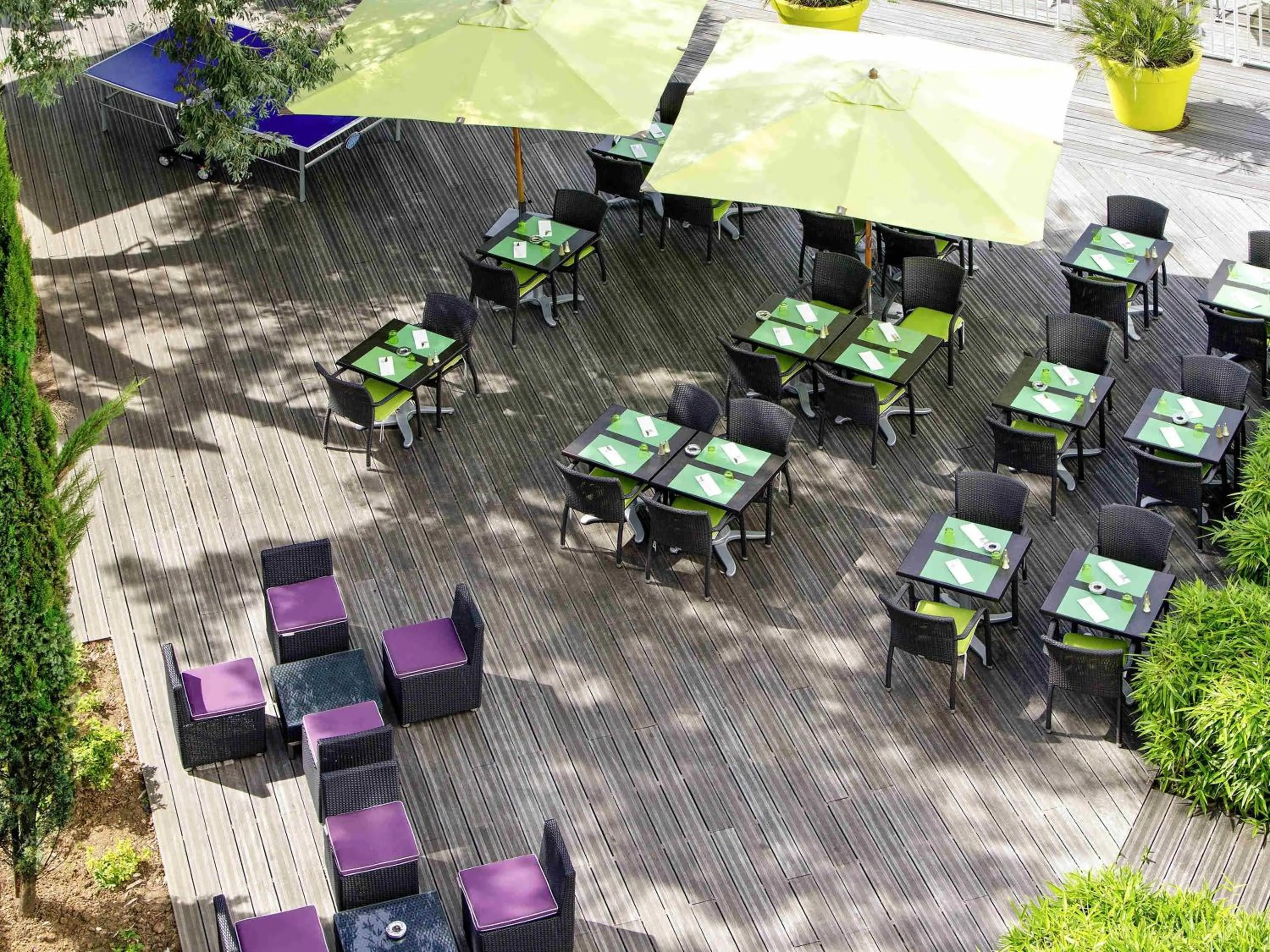 Pool view in Novotel Paris Orly Rungis Aéroport