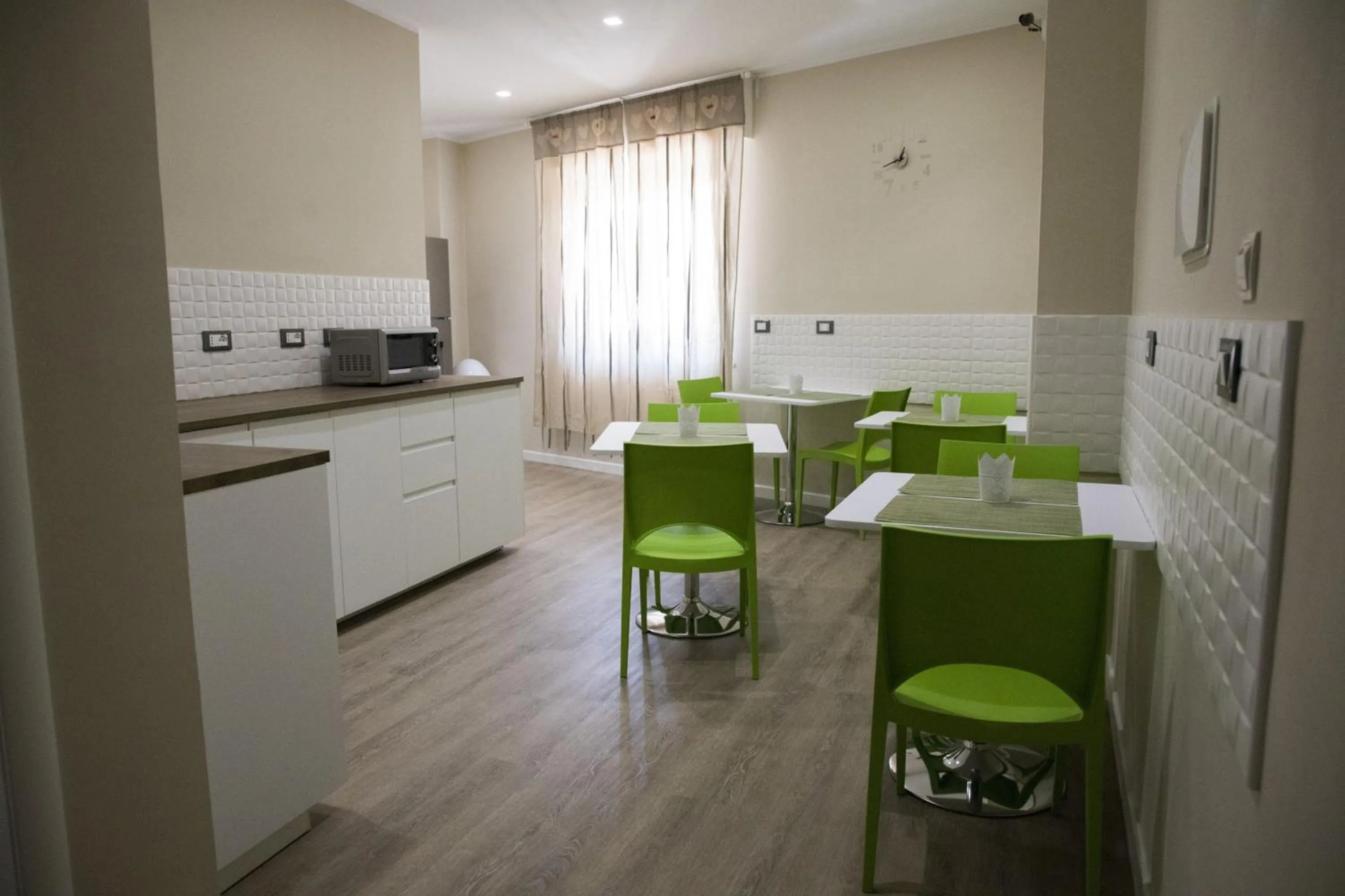 Kitchen or kitchenette in Tre Fontane