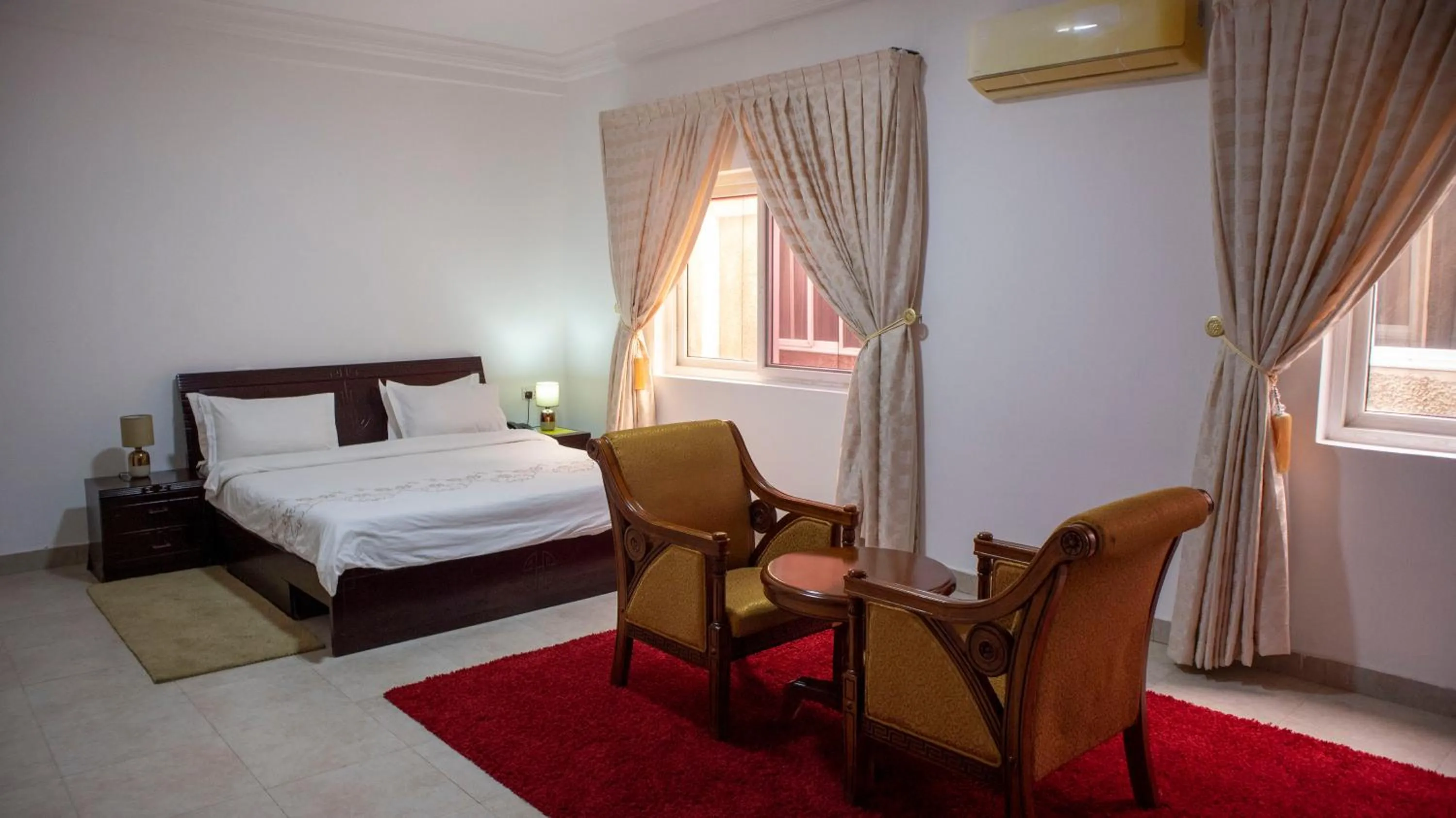 Other, Bed in His Majesty's Hotel and Apartments