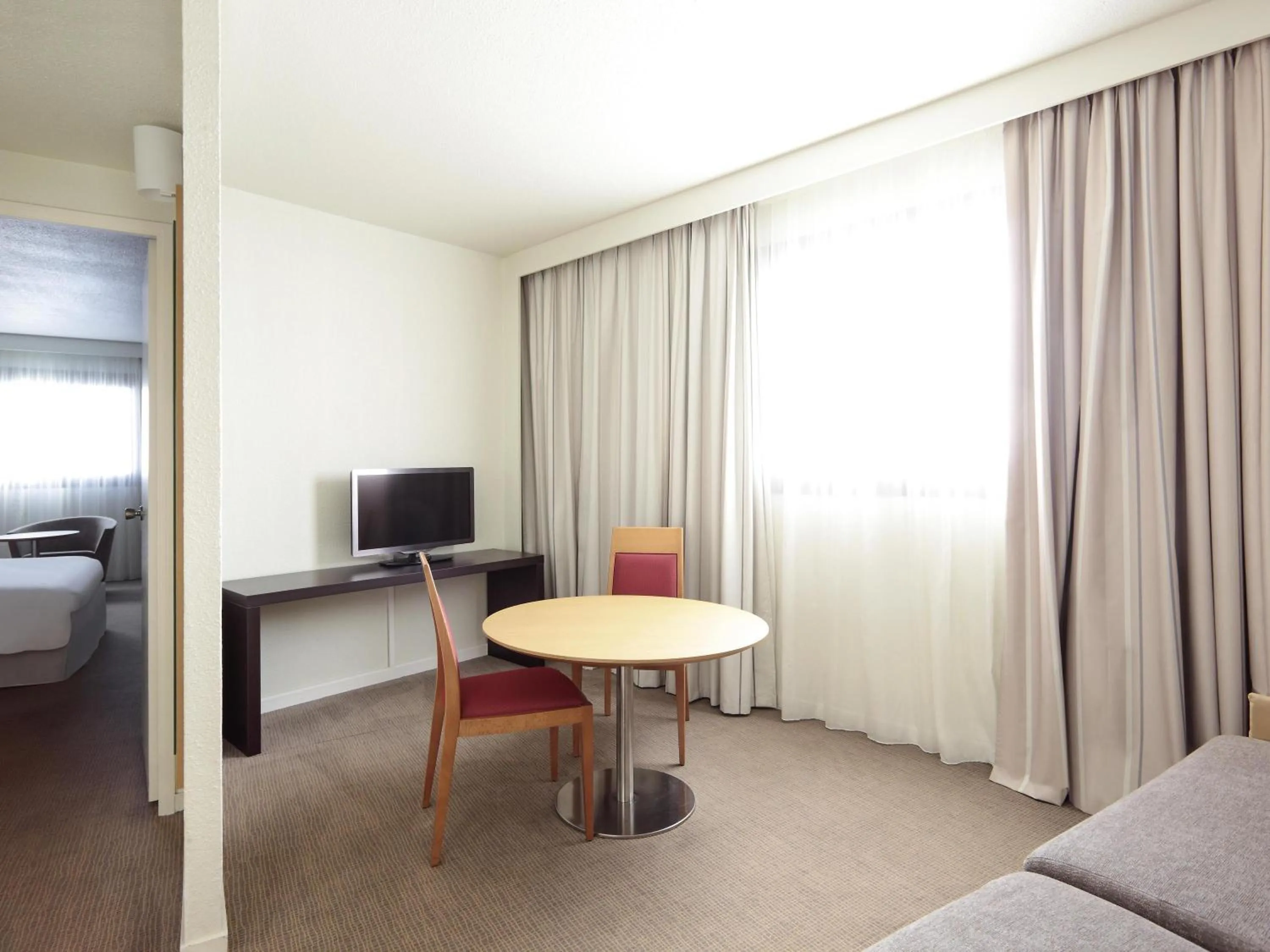 Bedroom, Bed in Novotel Atria Nimes Centre