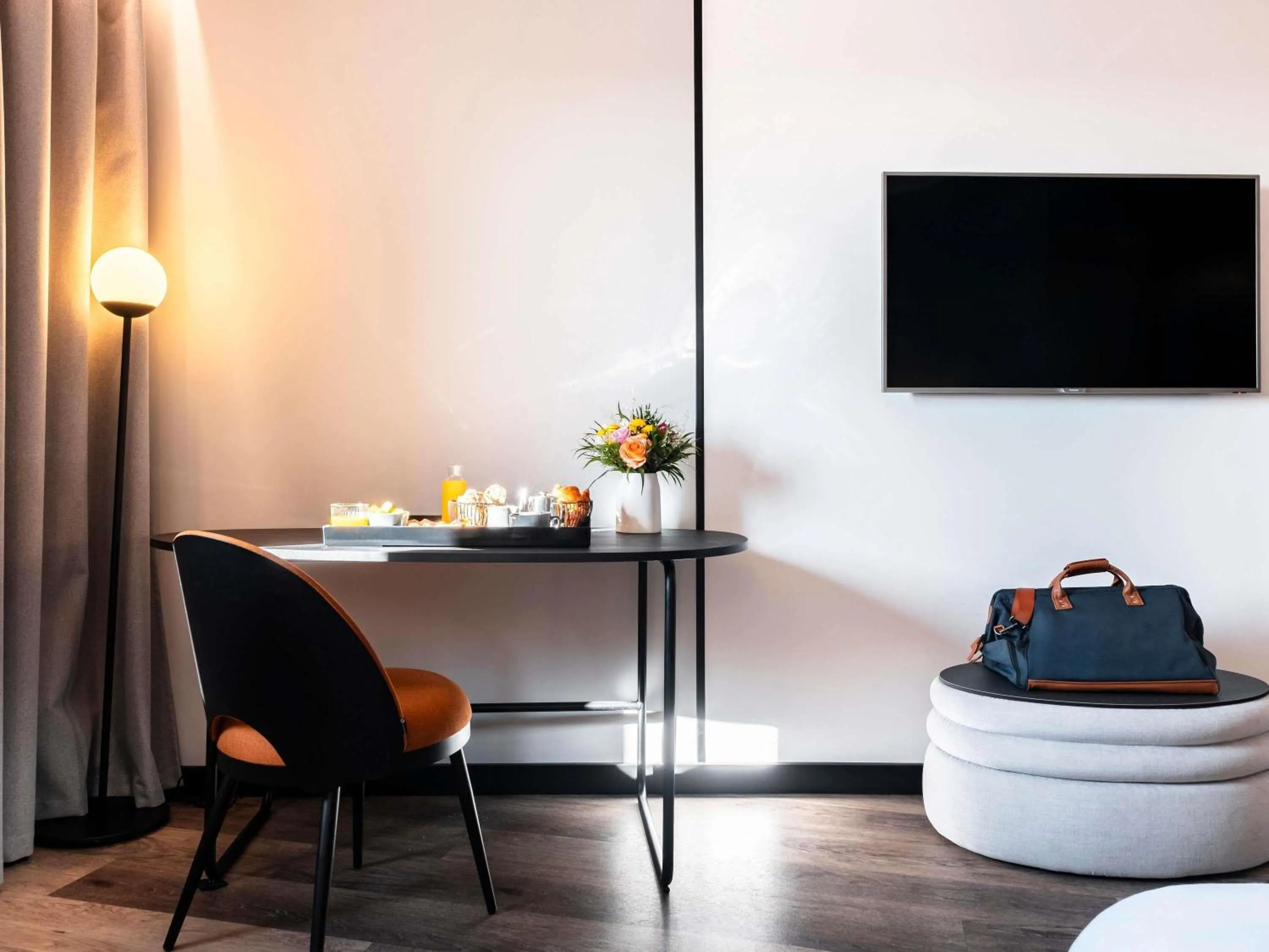 Bedroom in Novotel Atria Nimes Centre