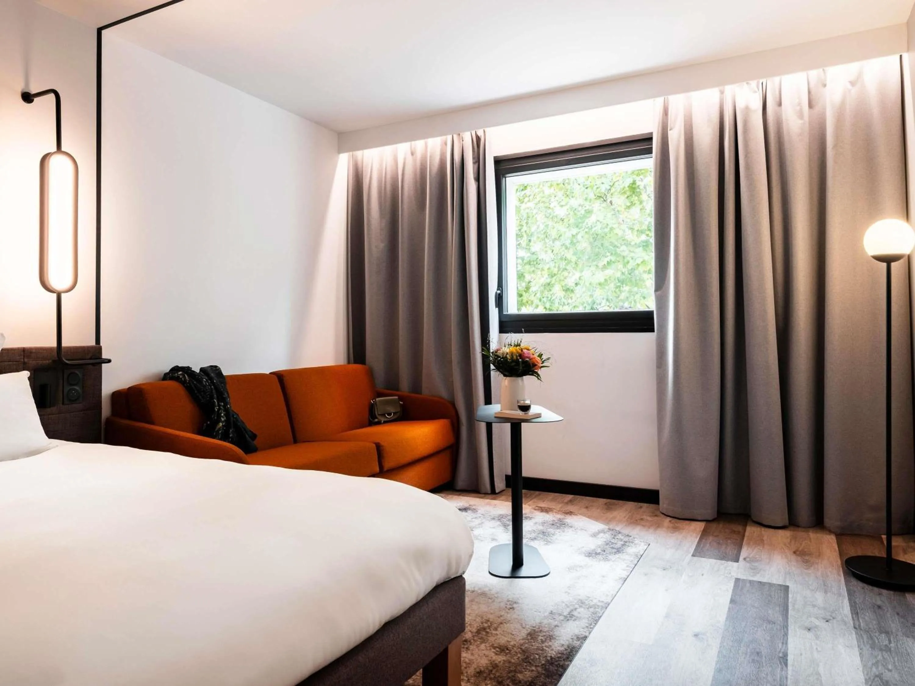 Bedroom, Bed in Novotel Atria Nimes Centre