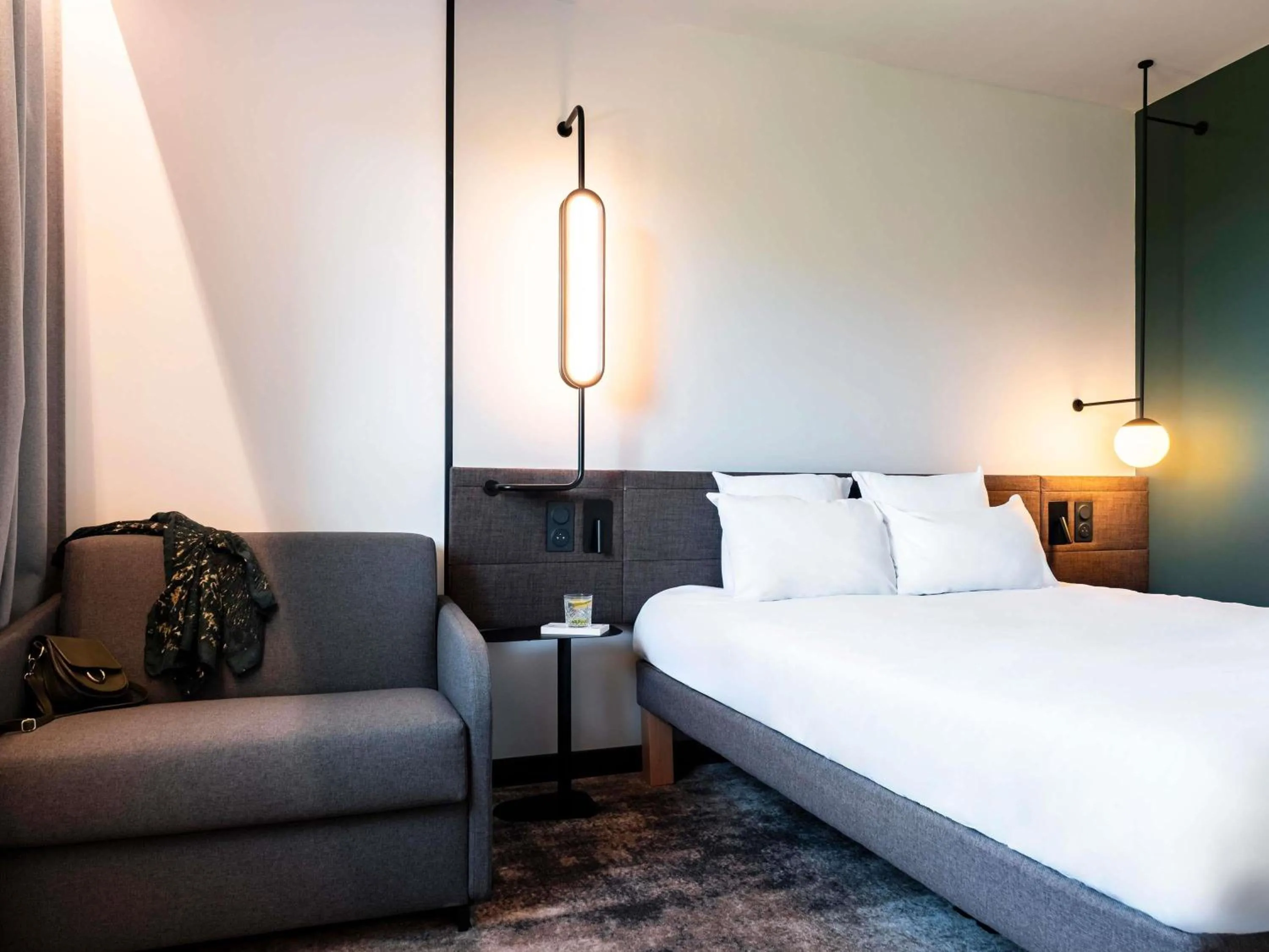 Bedroom, Bed in Novotel Atria Nimes Centre