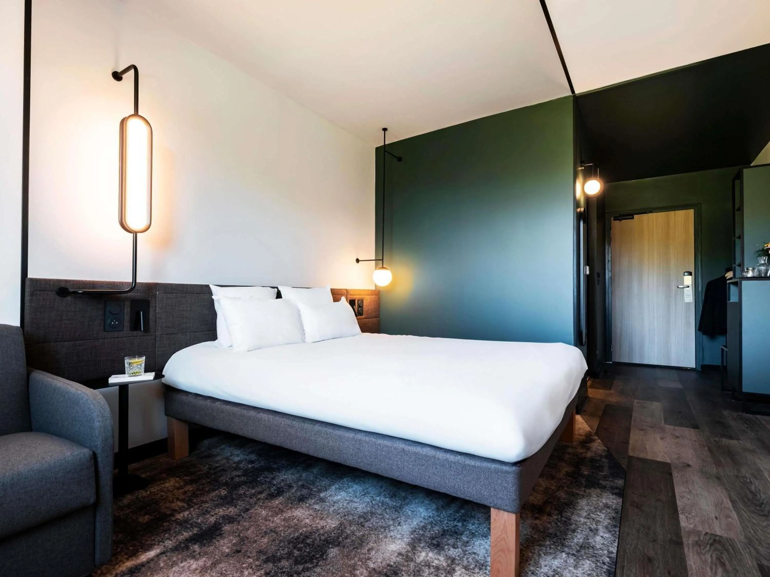 Bedroom, Bed in Novotel Atria Nimes Centre