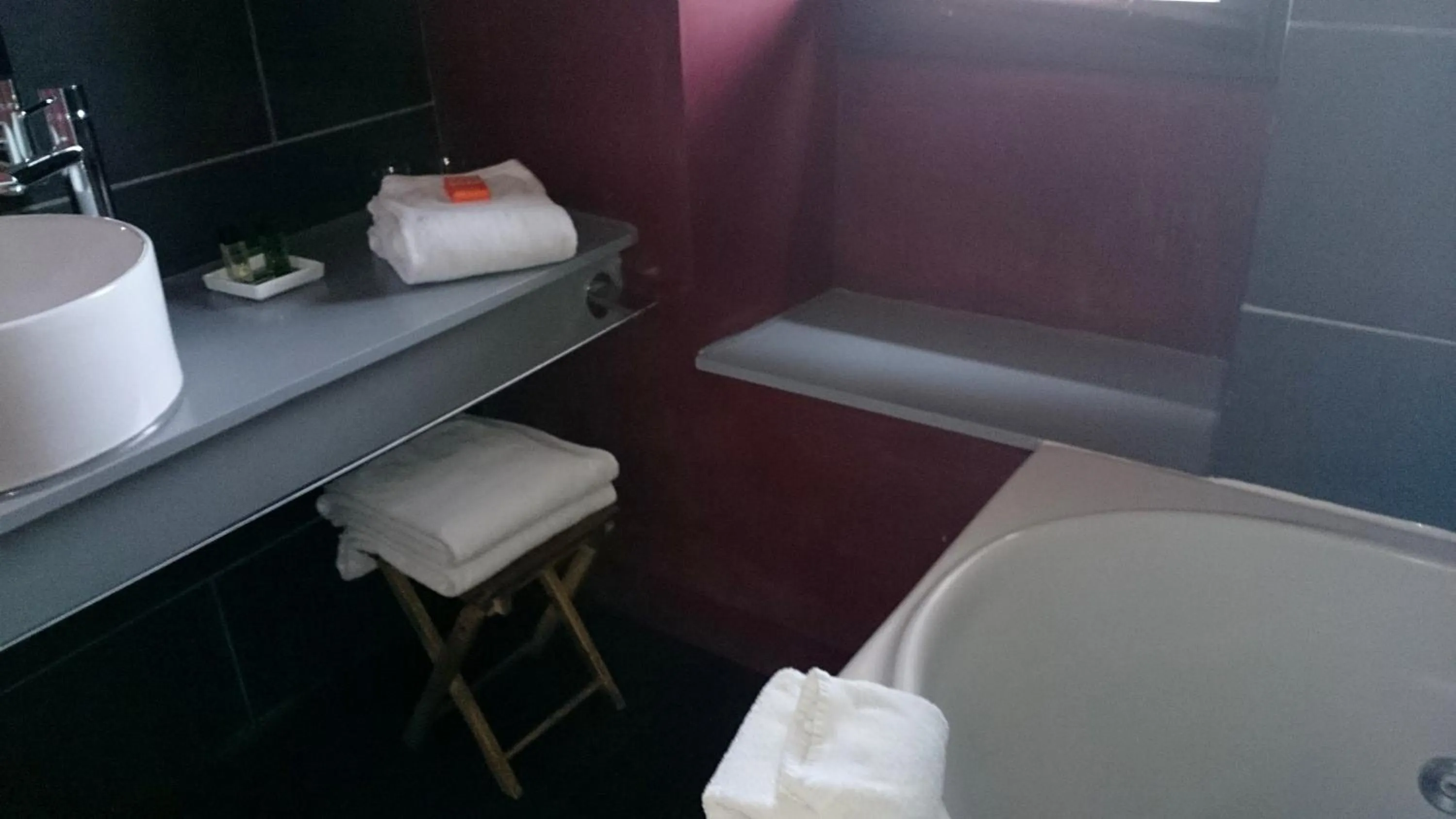 Bathroom in Hotel La Bastie d'Urfé