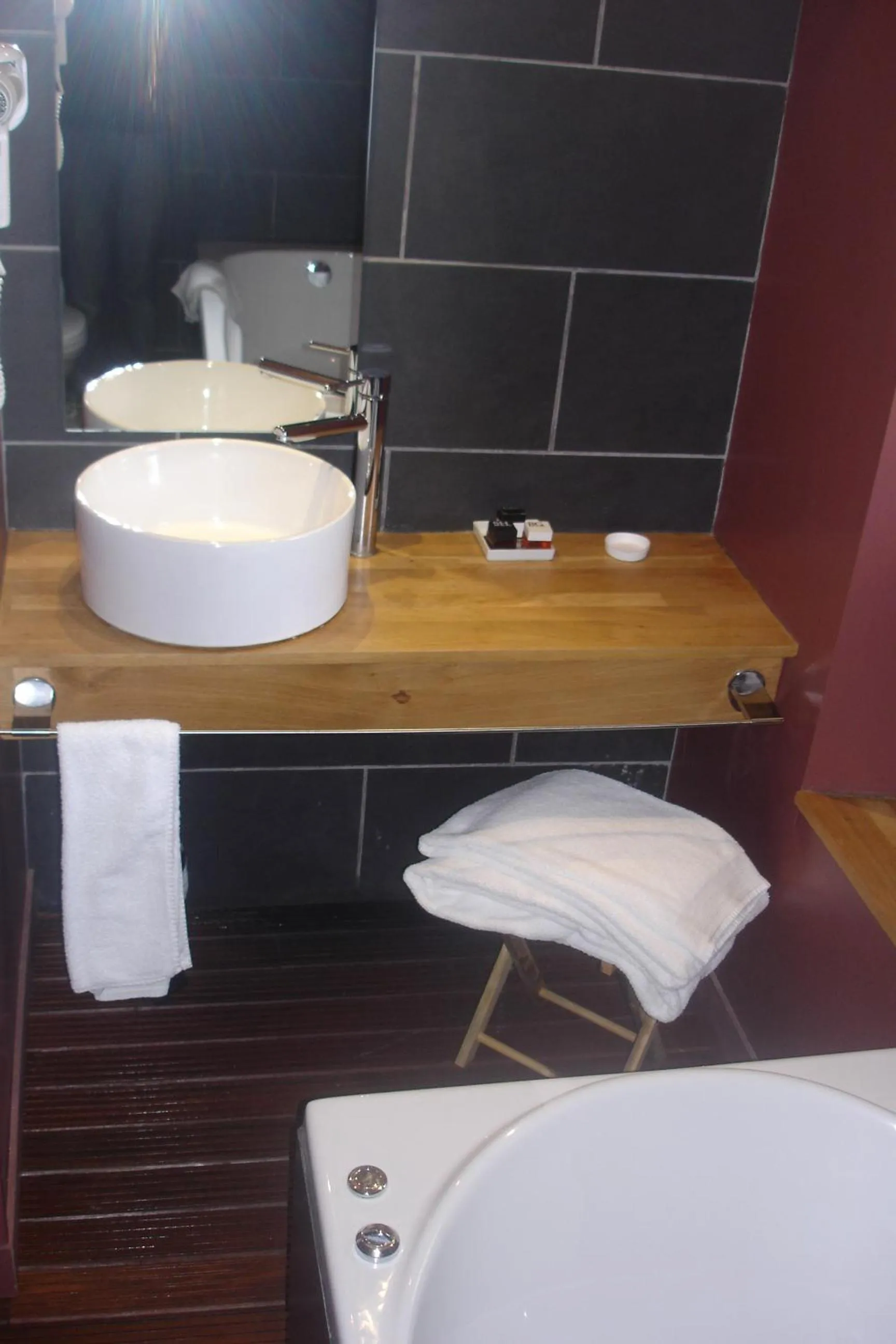 Bathroom in Hotel La Bastie d'Urfé