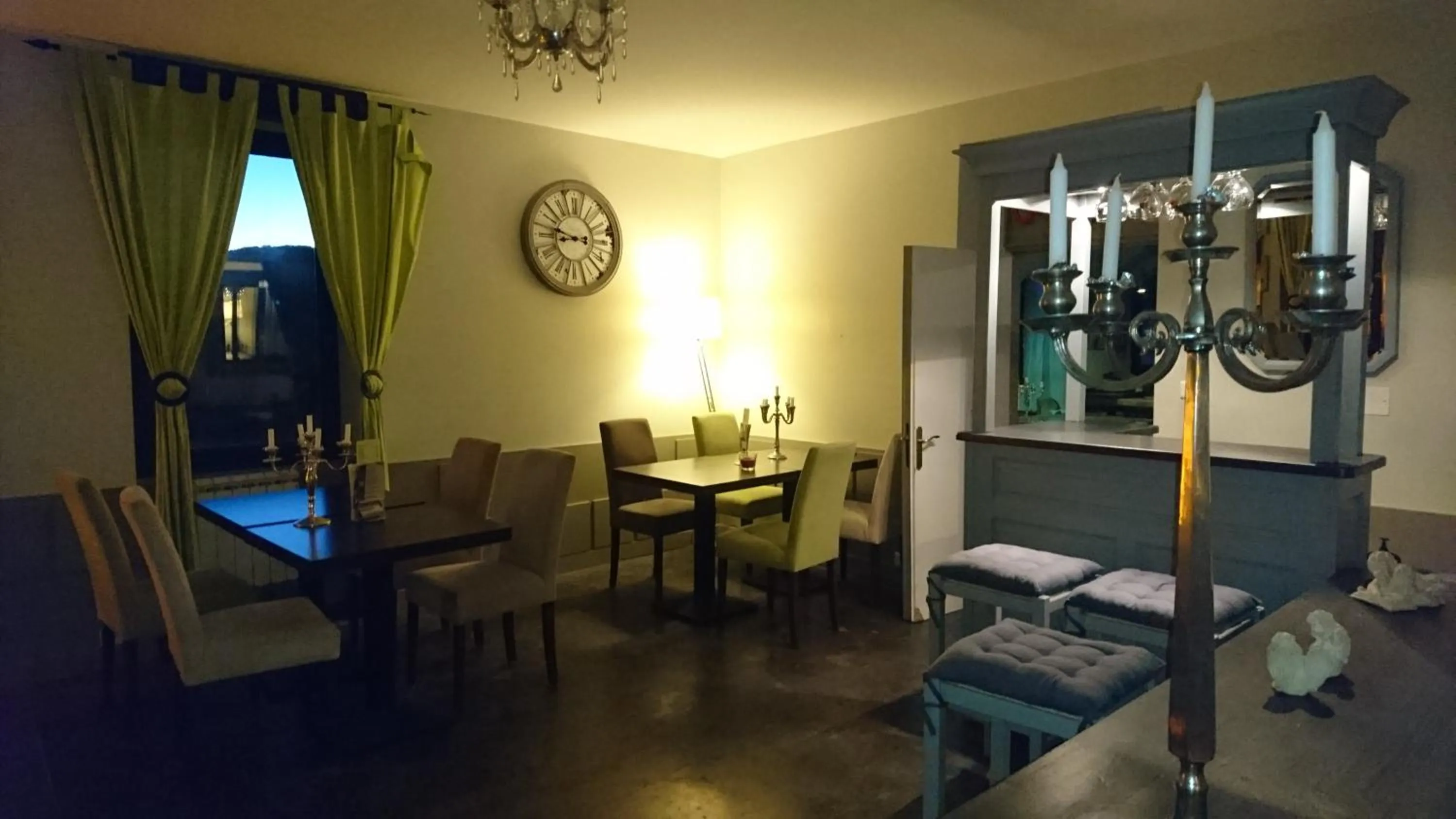 Restaurant/places to eat in Hotel La Bastie d'Urfé