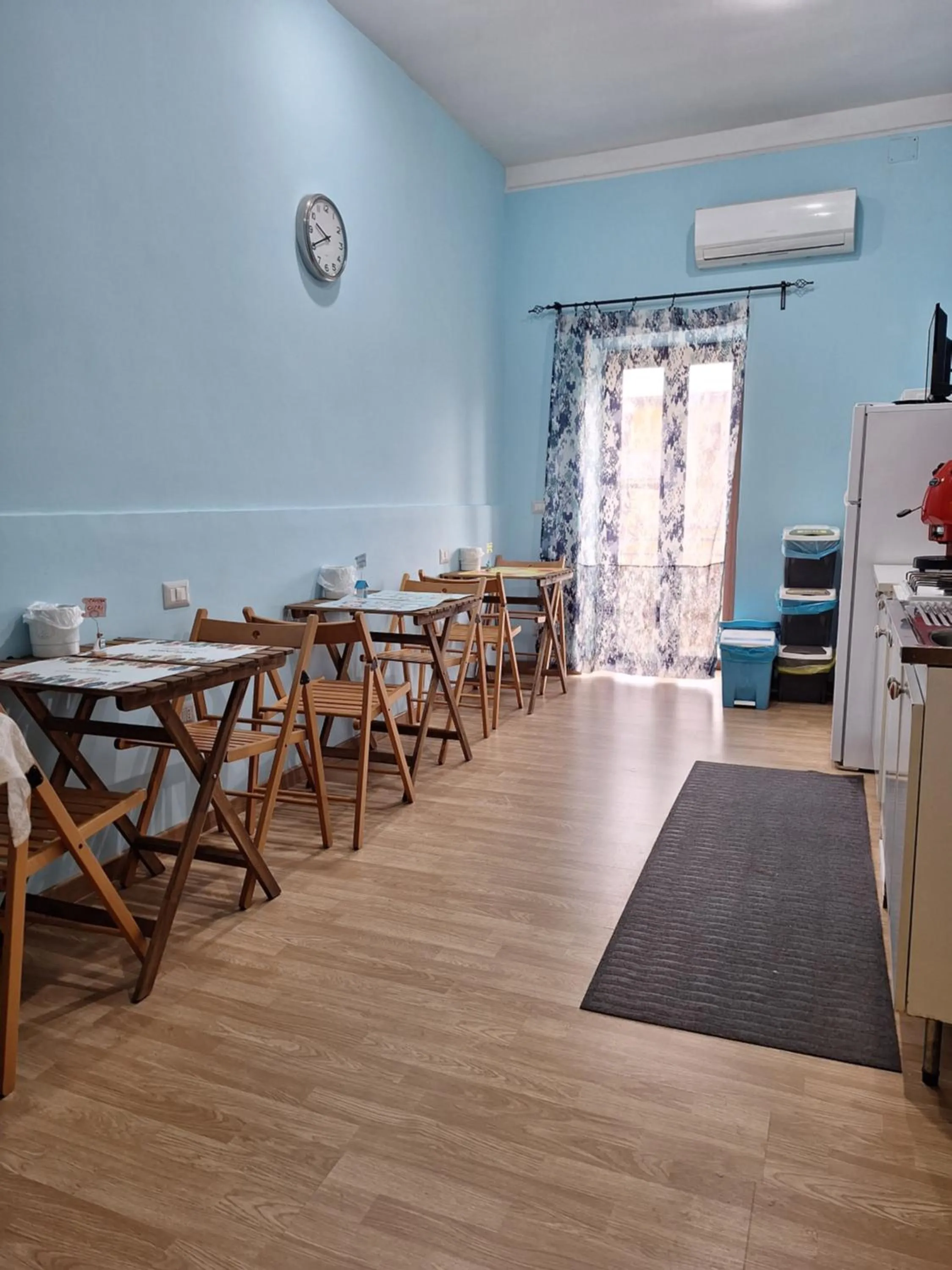 Kitchen or kitchenette in Napoli Royal Suite