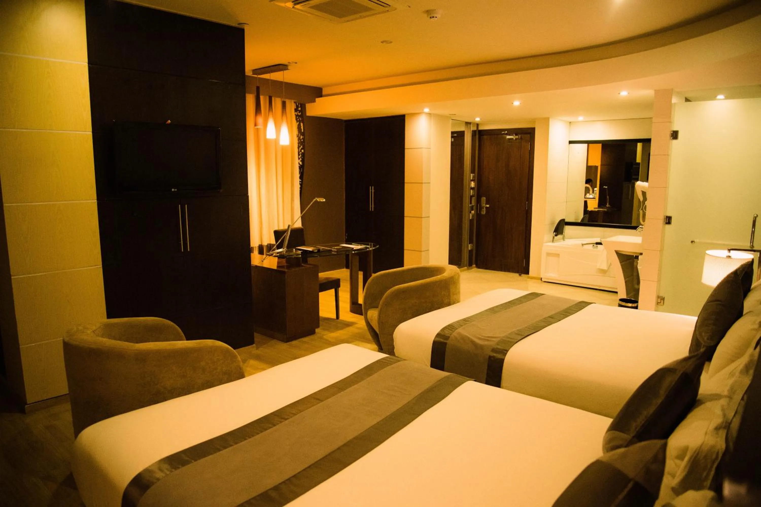 Bed in SG Premium Resort