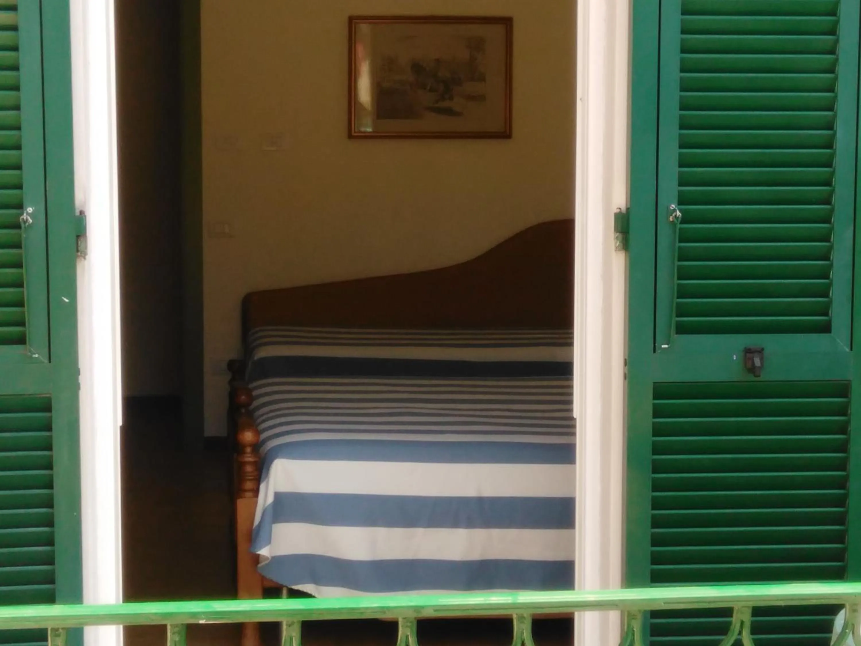 View (from property/room), Bed in Ristorante Hotel Mira