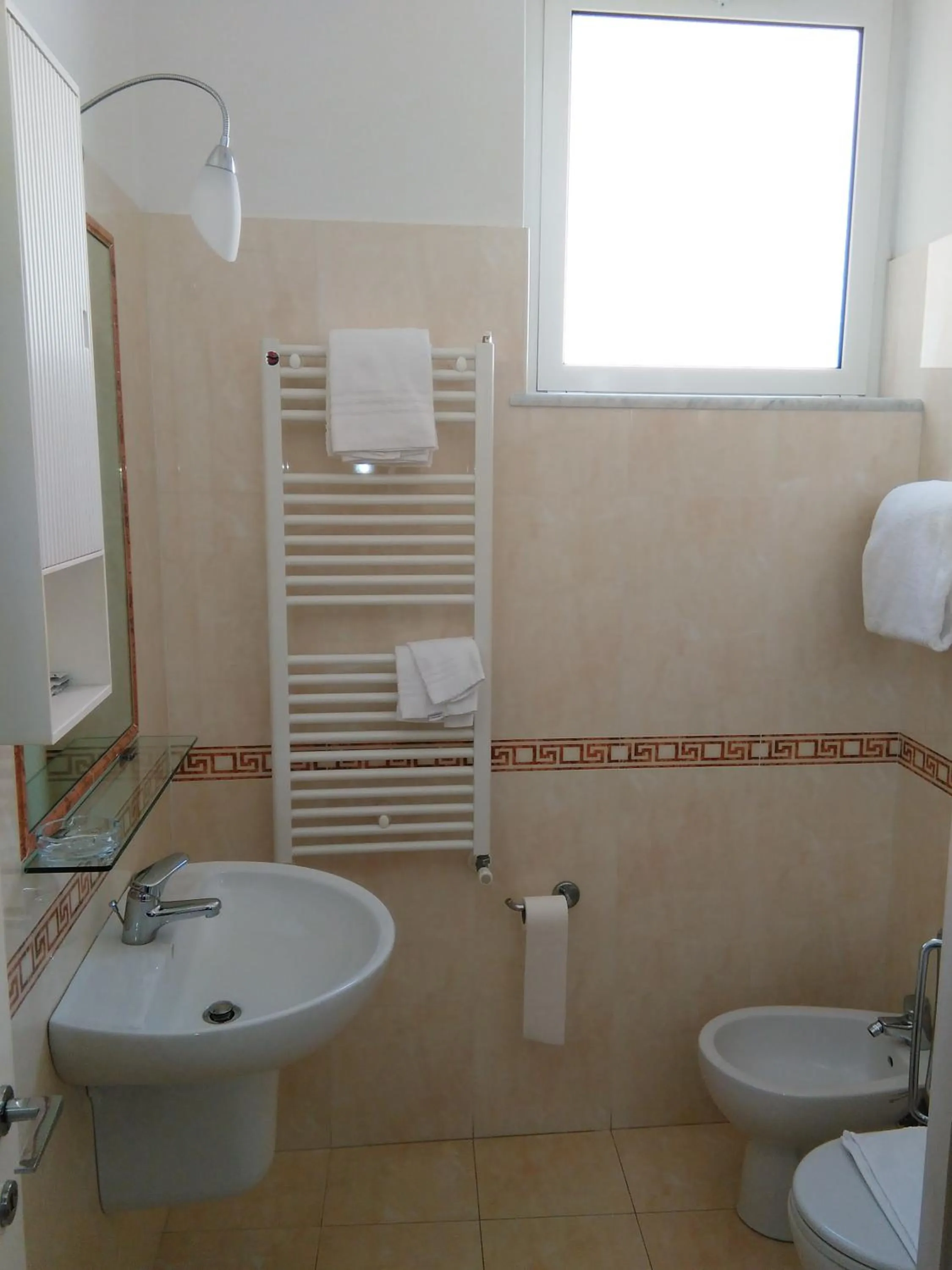 Bathroom in Ristorante Hotel Mira