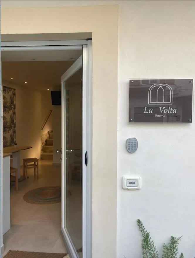 Property building in La Volta Rooms Locazione turistica