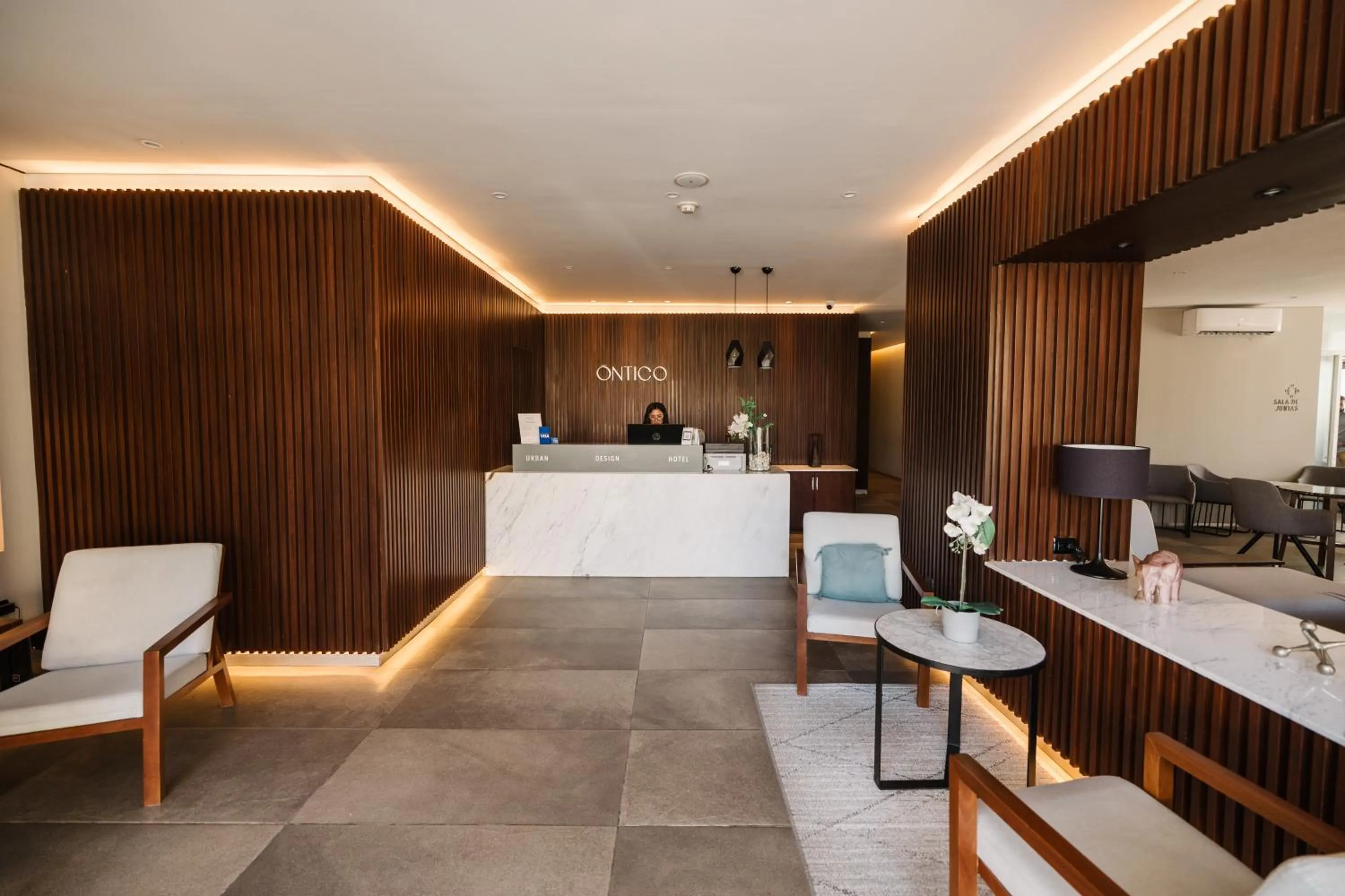 Lobby or reception in Ontico Urban Design Hotel