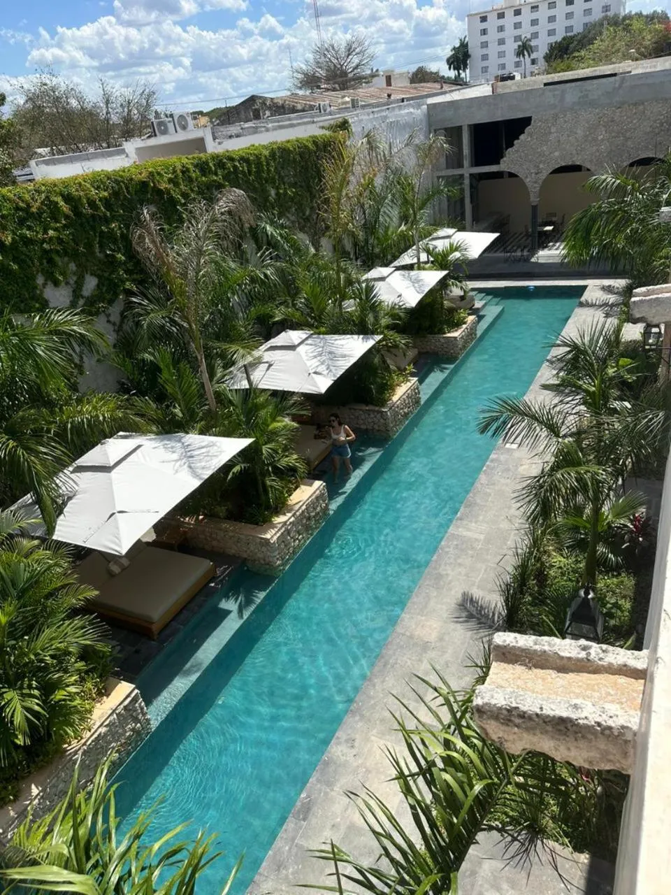 Swimming pool in Ontico Urban Design Hotel