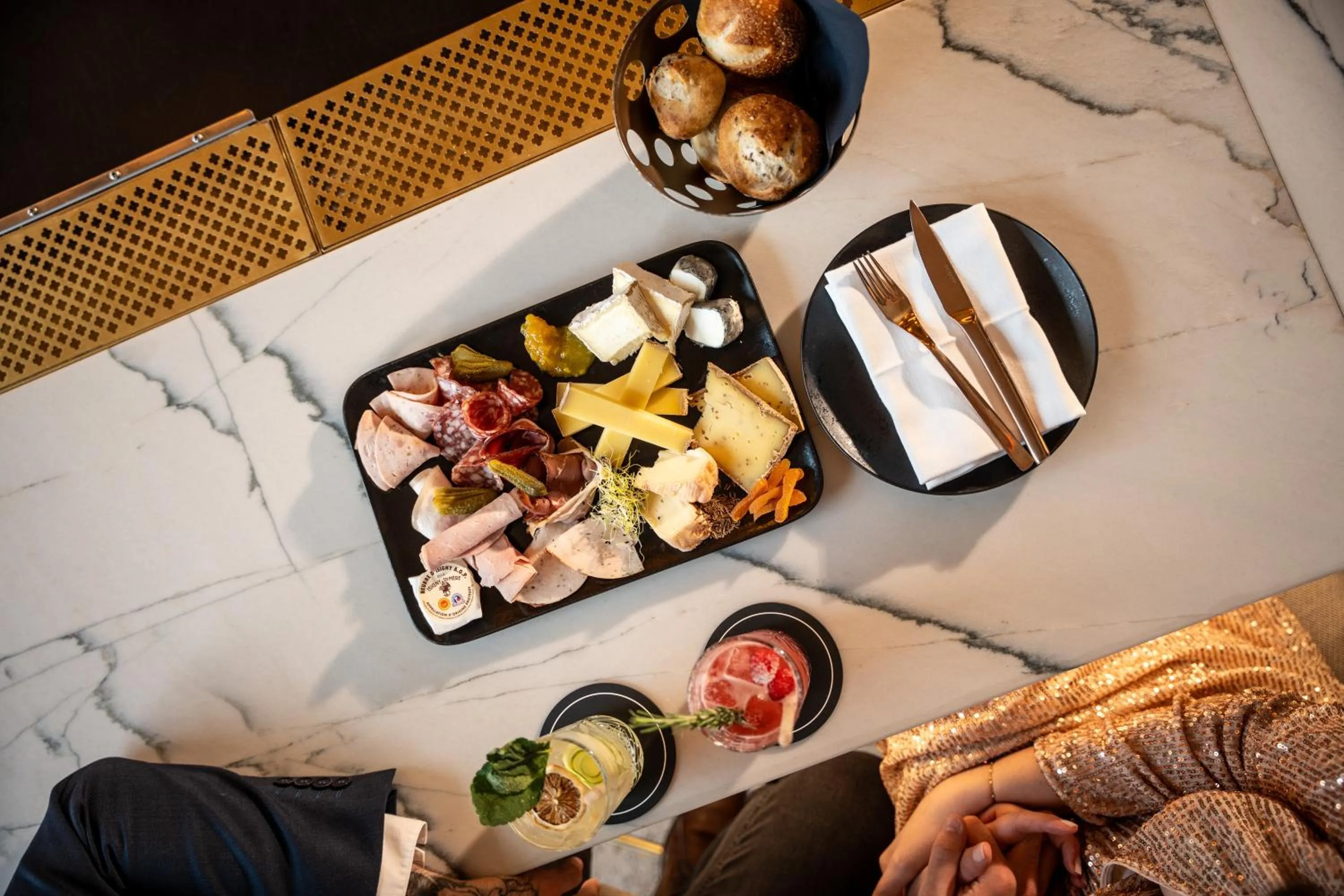 Lounge or bar in L'Esquisse Hotel & Spa Colmar - MGallery Collection