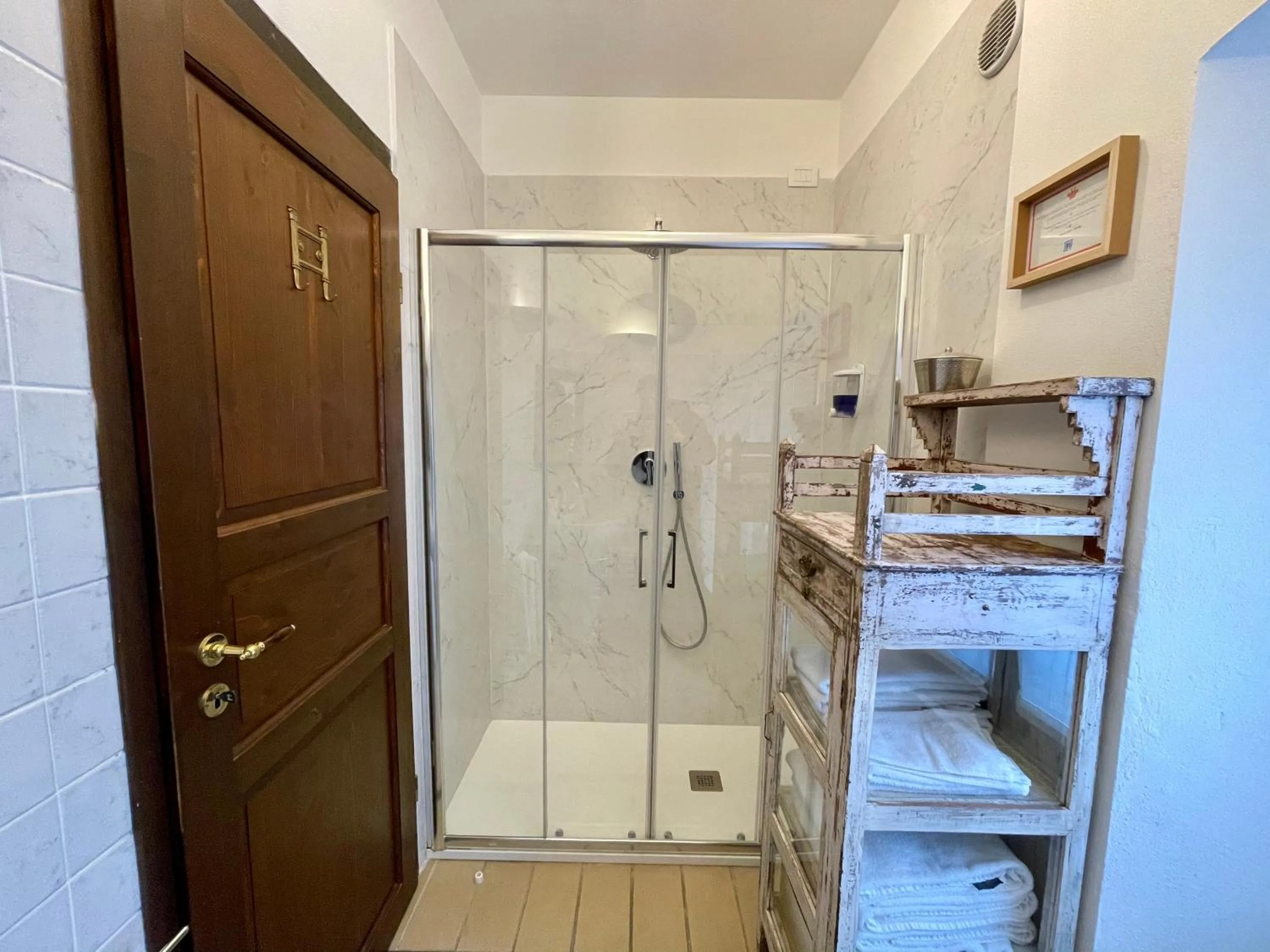 Bathroom in Borgata Cantone Country House B&B